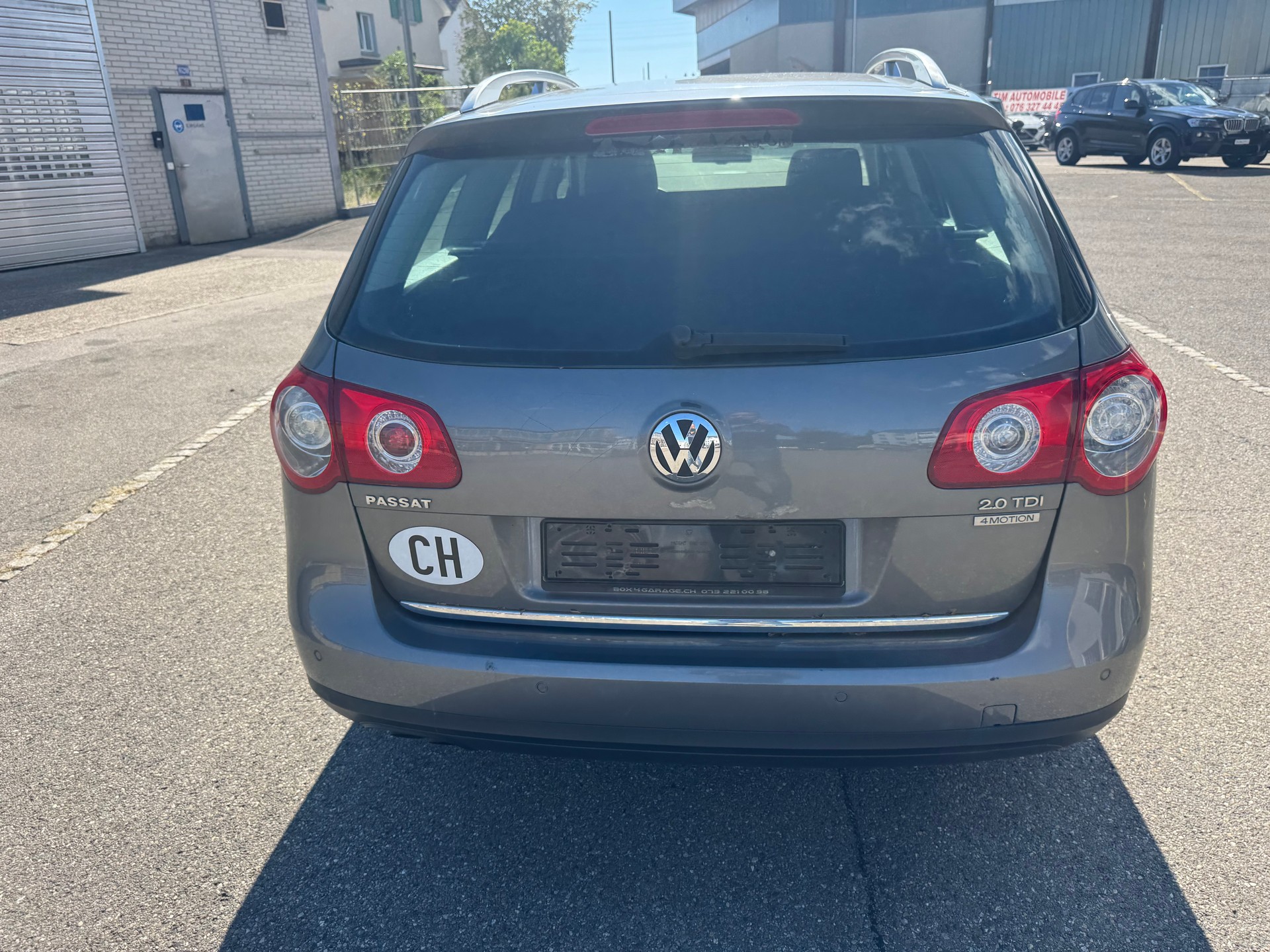 VW Passat Variant 2.0 TDI Highline 4Motion-image-5