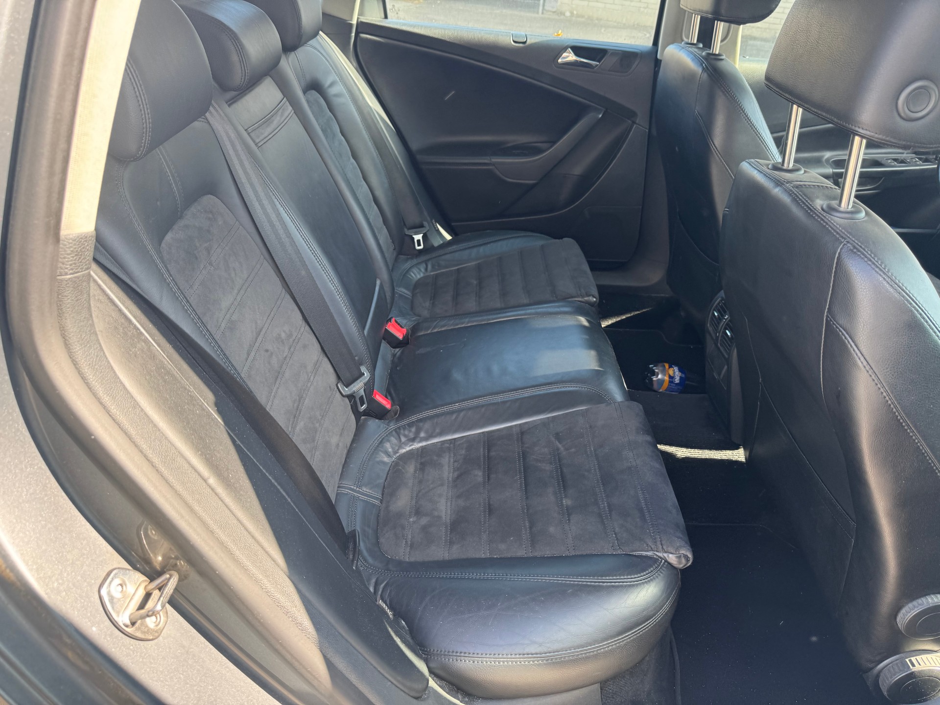 VW Passat Variant 2.0 TDI Highline 4Motion-image-11