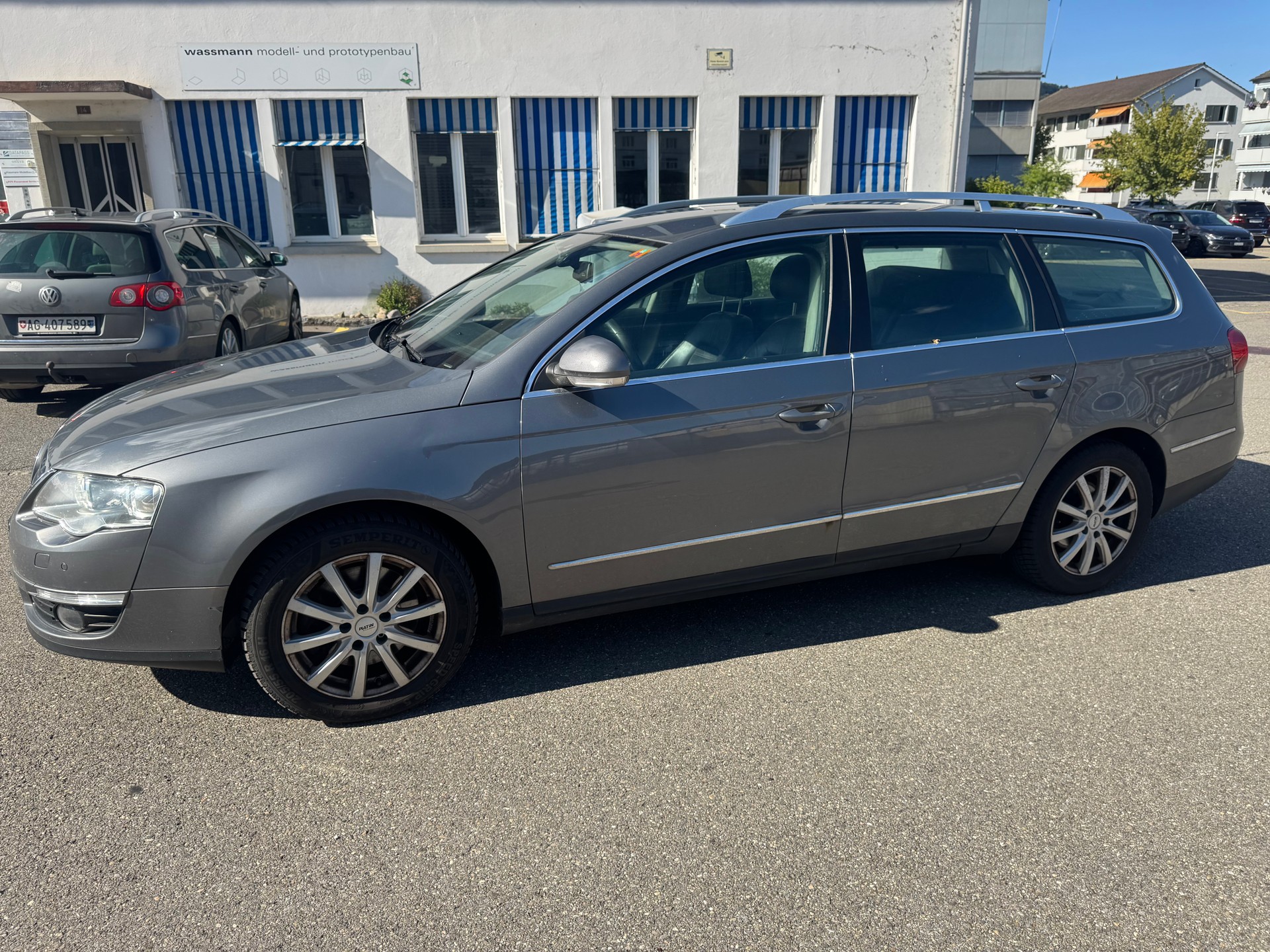 VW Passat Variant 2.0 TDI Highline 4Motion-image-7