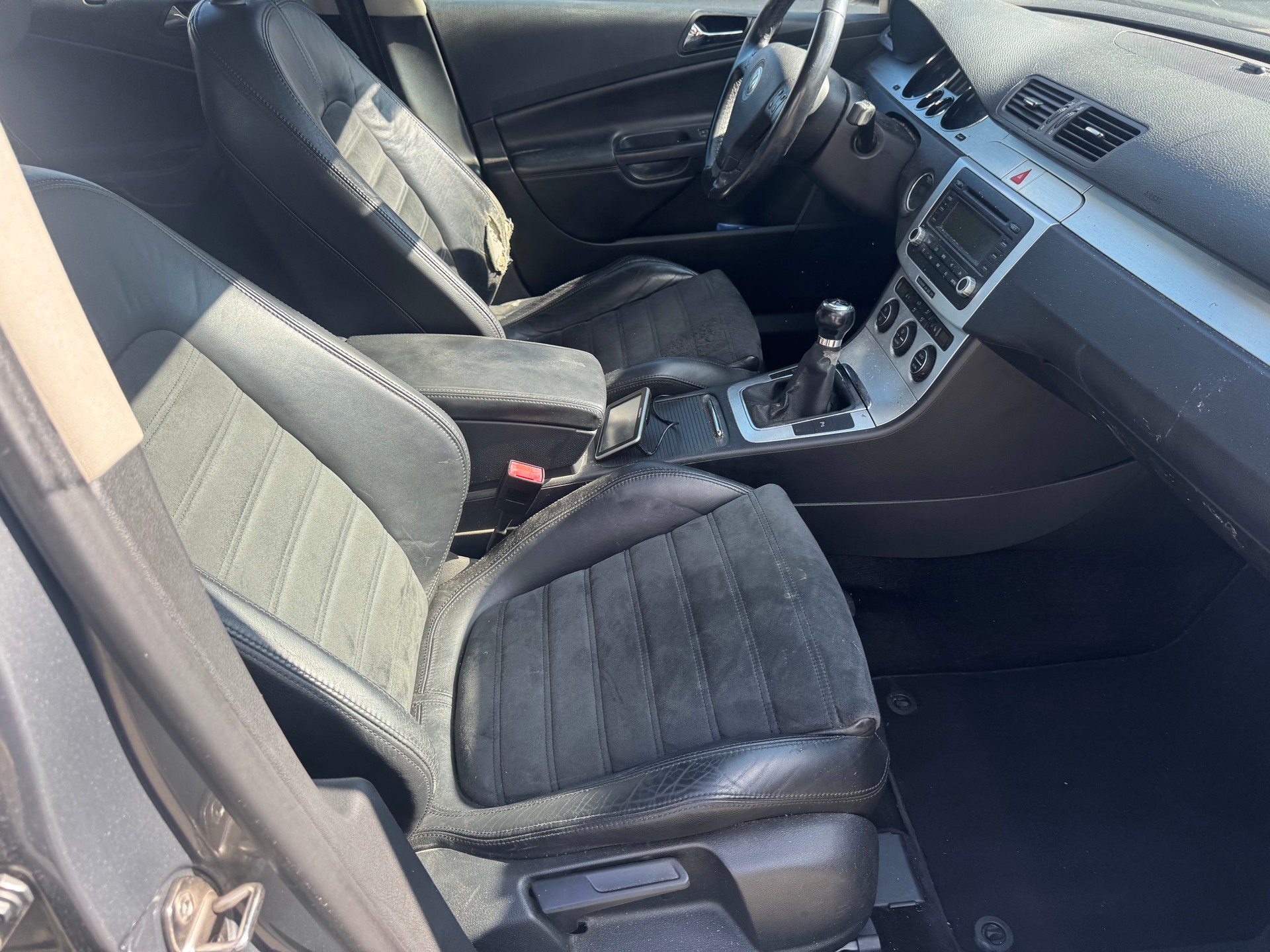 VW Passat Variant 2.0 TDI Highline 4Motion-image-9