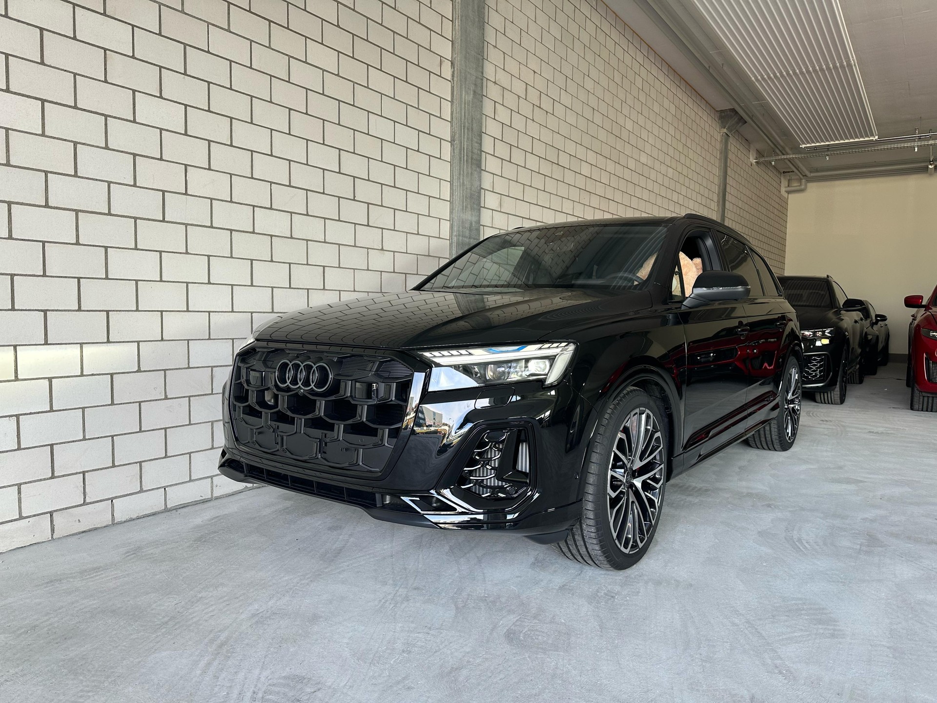 AUDI SQ7 TFSI quattro tiptronic Traumausstattung + ABT 650 PS / 850 NM-image-1
