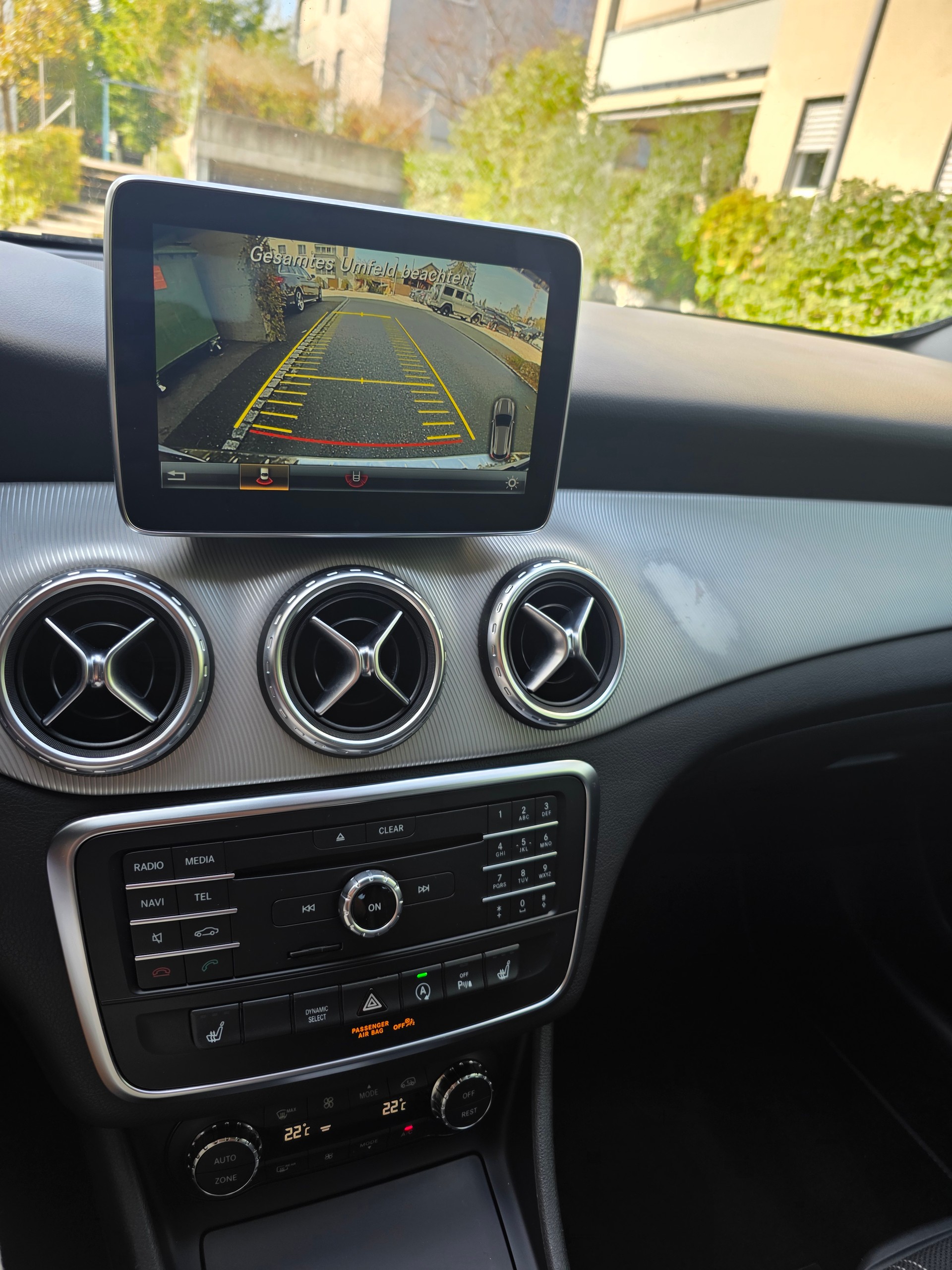 MERCEDES-BENZ GLA 200 Night Star 7G-DCT-image-12