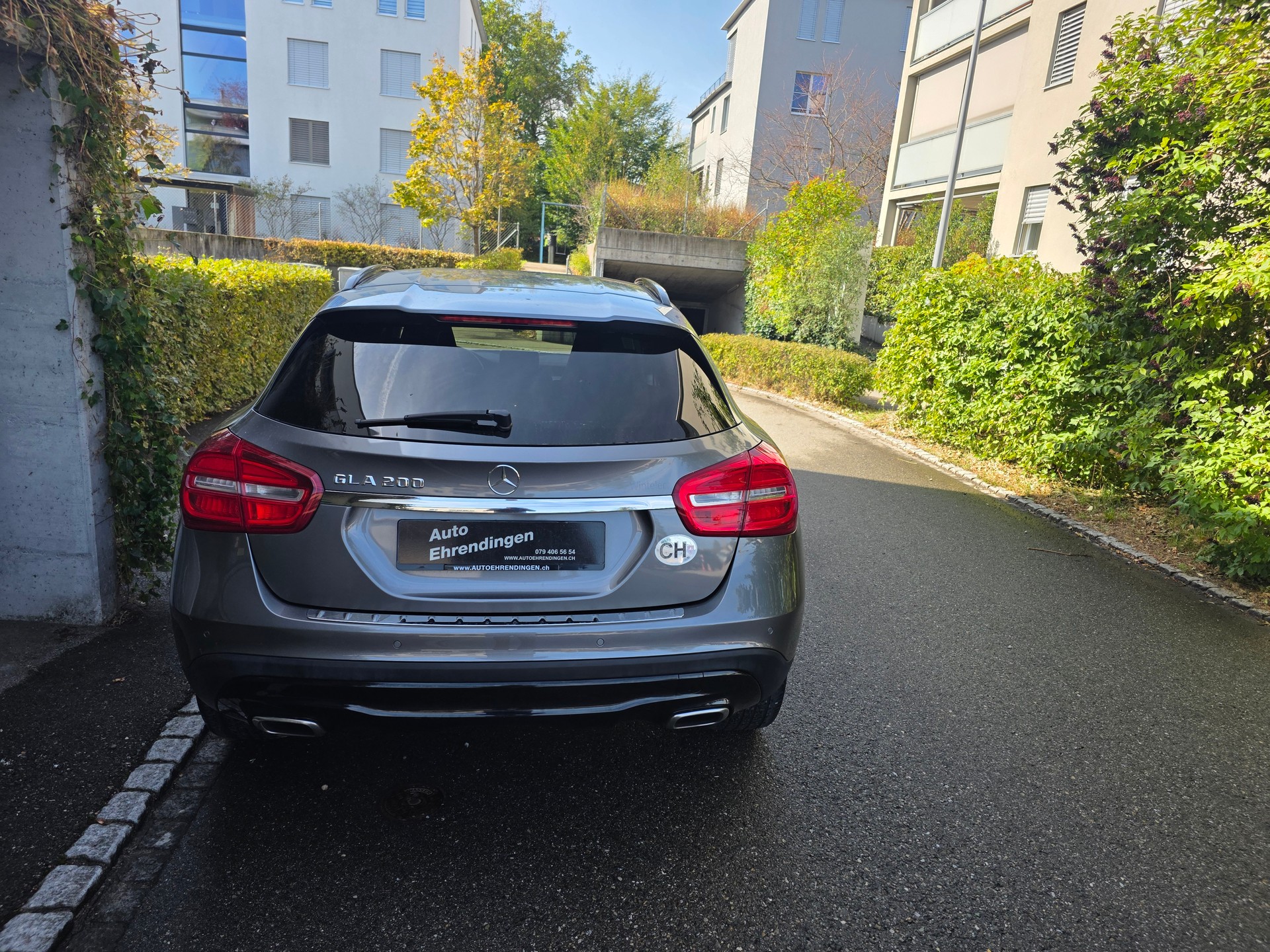 MERCEDES-BENZ GLA 200 Night Star 7G-DCT-image-4