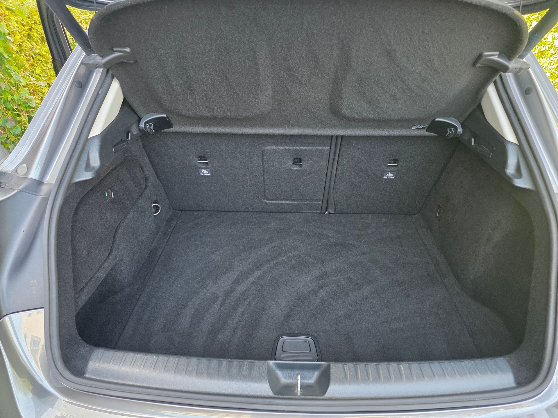 MERCEDES-BENZ GLA 200 Night Star 7G-DCT-image-8