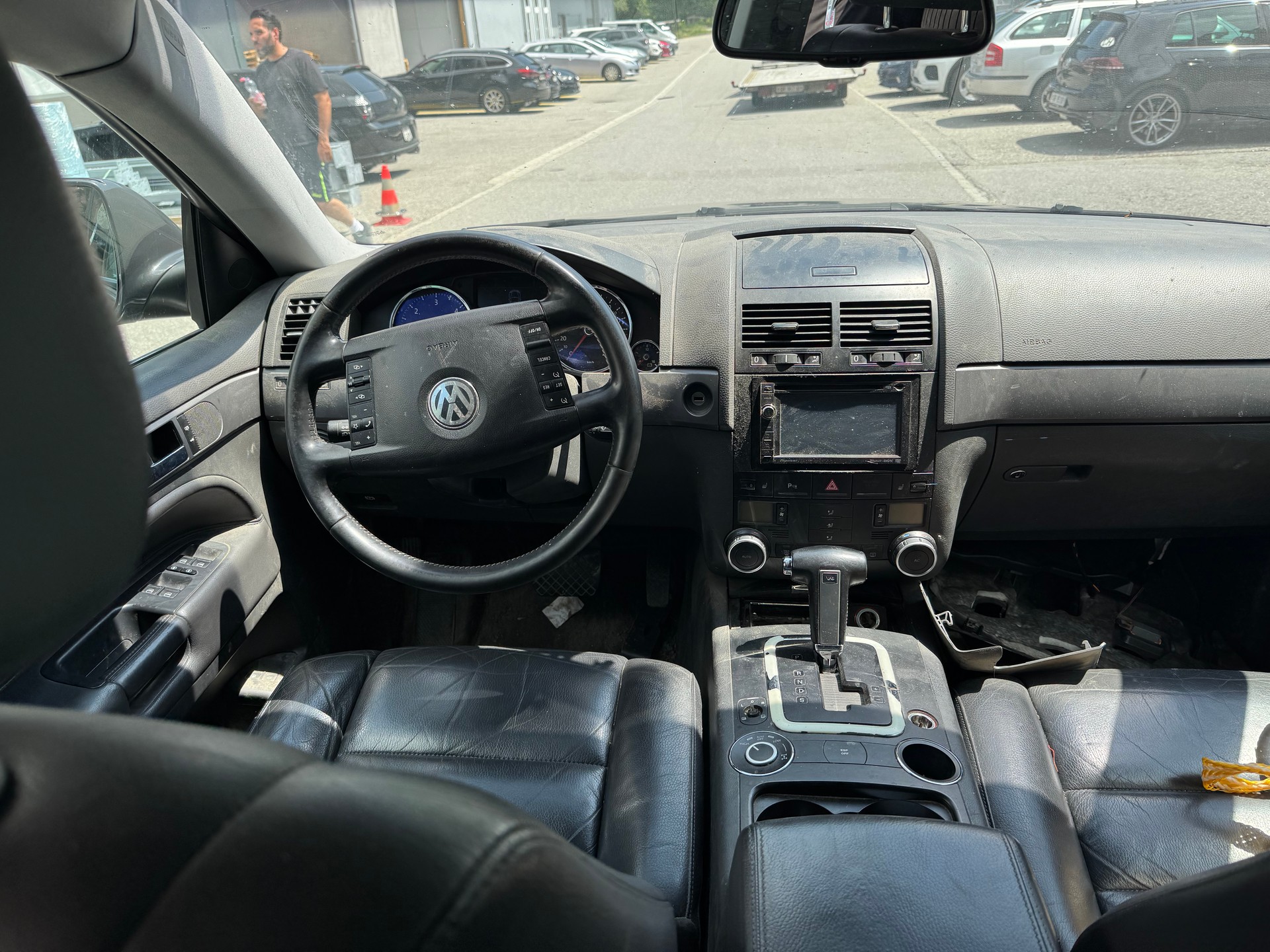 VW TOUAREG-image-4