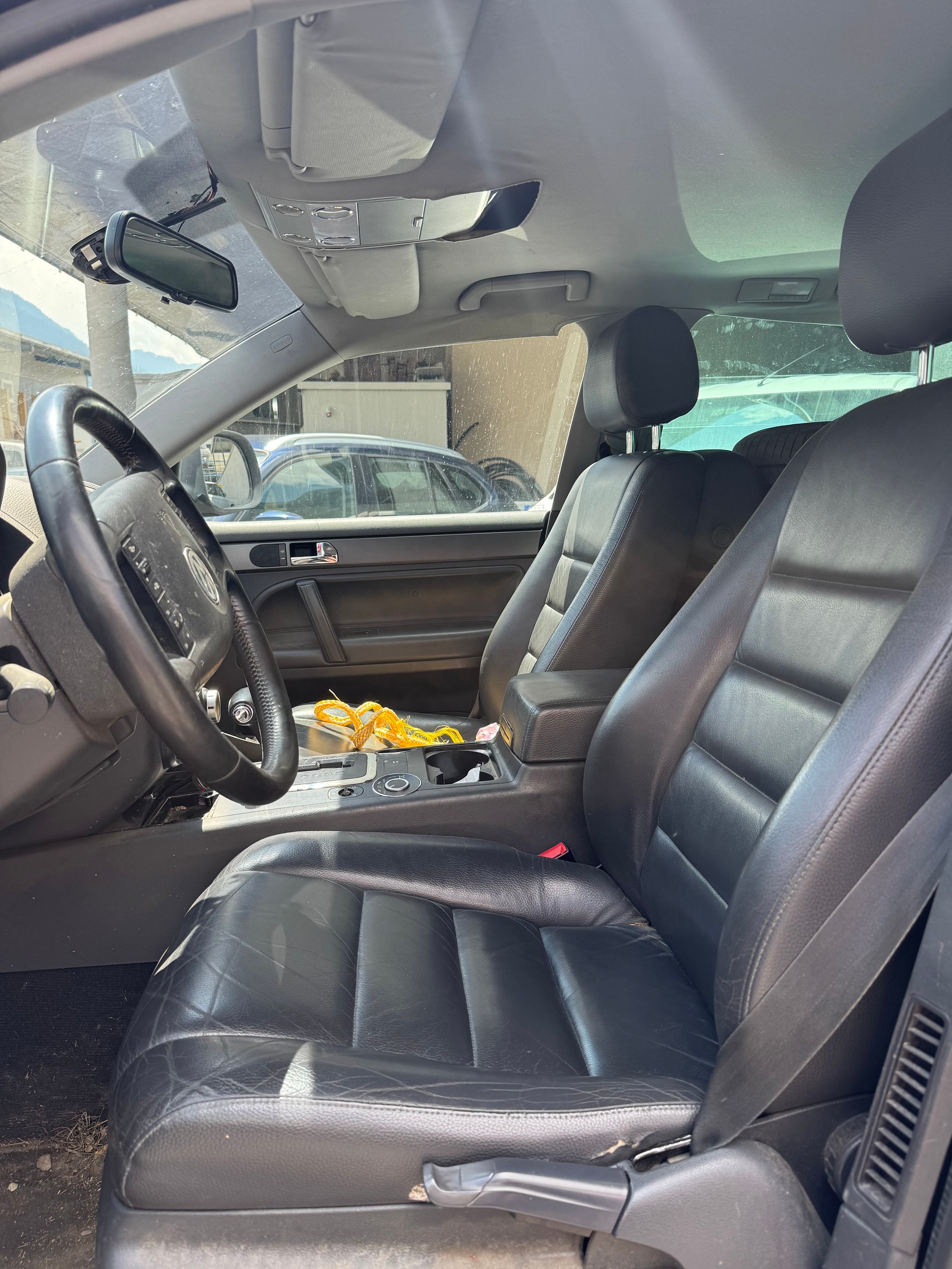 VW TOUAREG-image-5