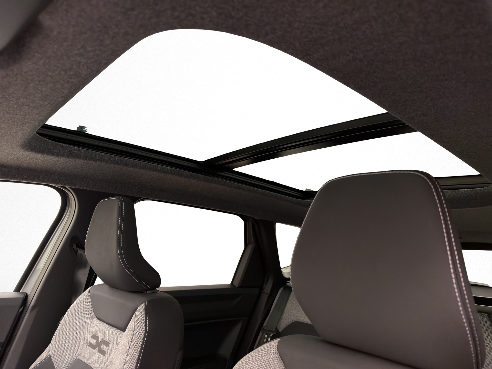 DACIA Bigster 1.2 Hybrid Journey 4WD-image-13