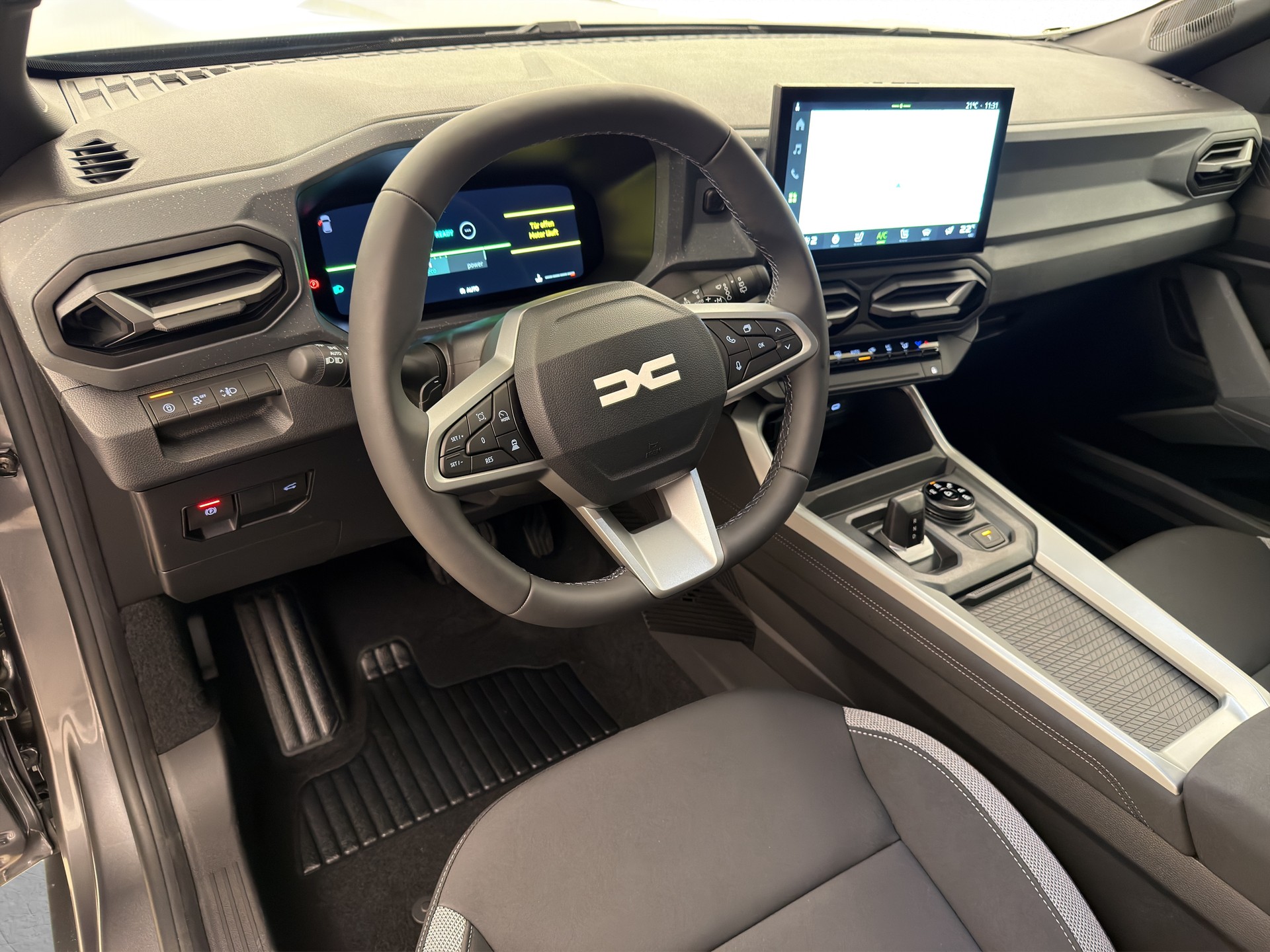 DACIA Bigster 1.2 Hybrid Journey 4WD-image-12