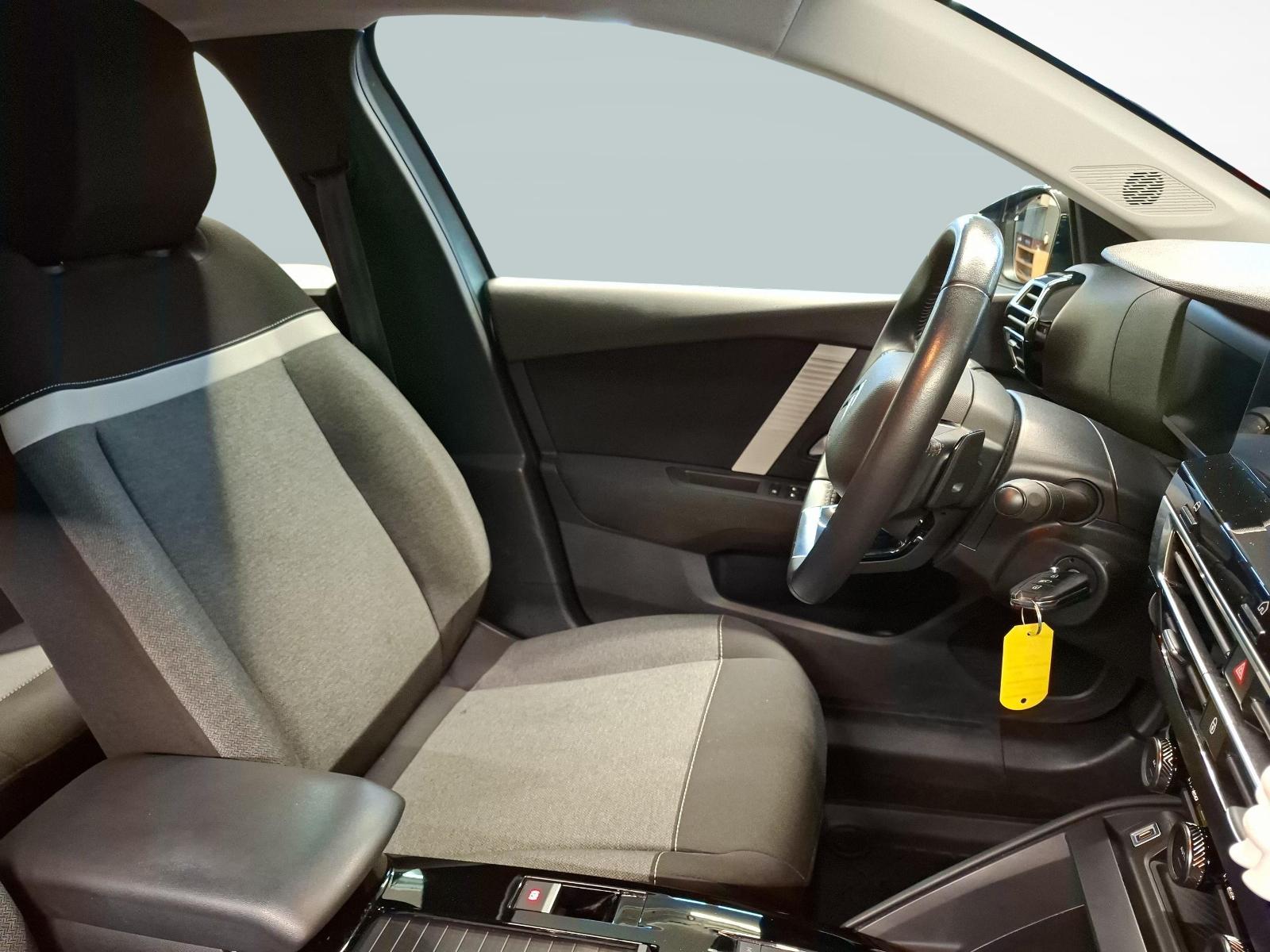 CITROEN C4 1.2 PureTech Swiss Edition-image-9
