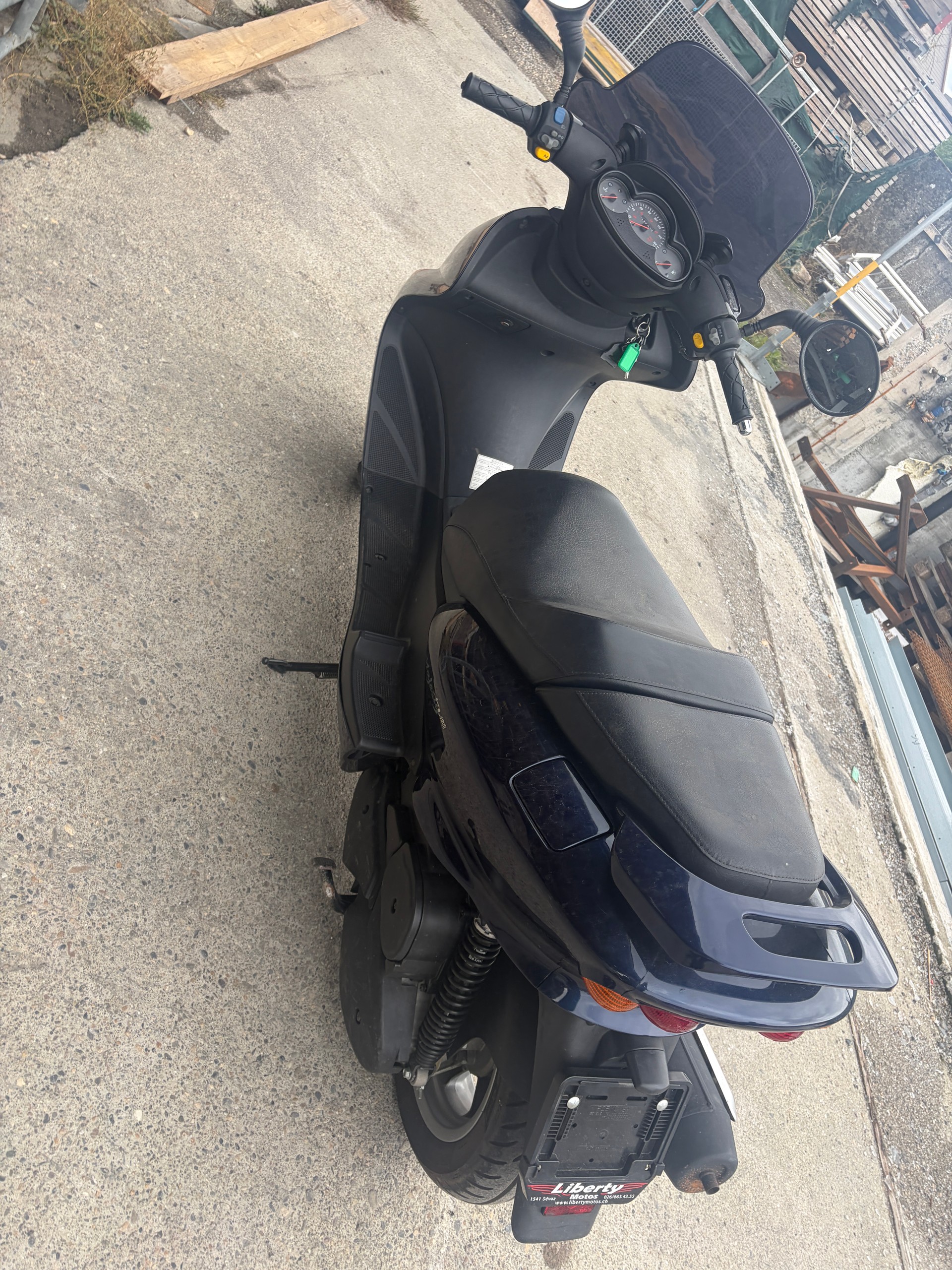 YAMAHA Majesty YP 125 D-image-3
