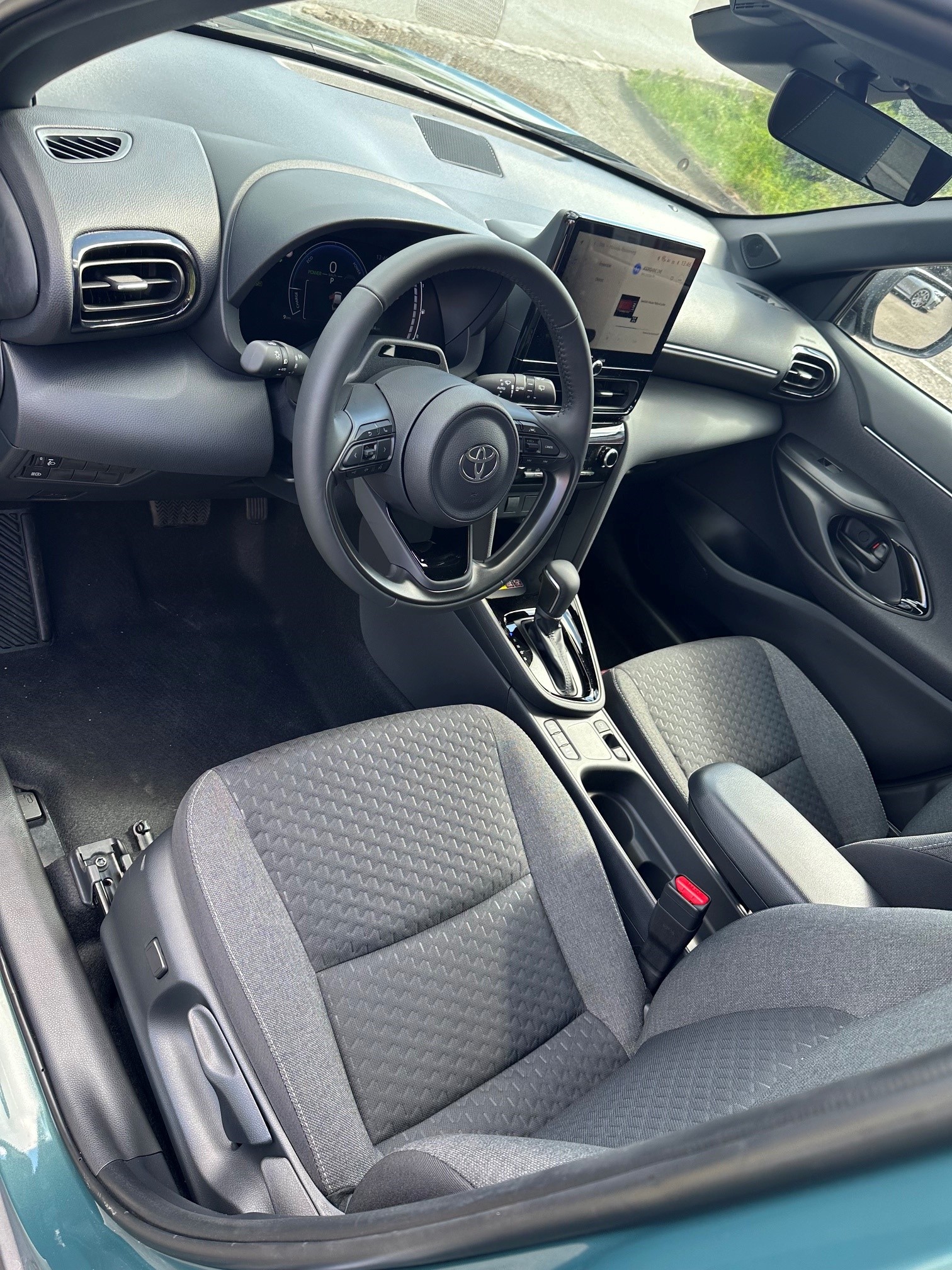 TOYOTA Yaris Cross 1.5 Trend e-CVT-image-4