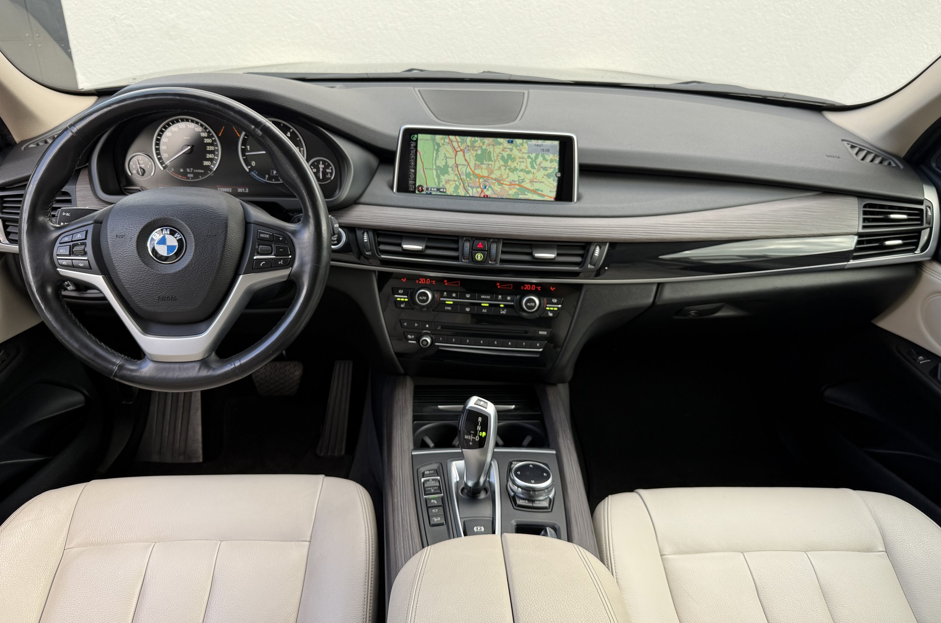 BMW X5 xDrive 40d Steptronic / Frisch ab MFK / AHK-image-25
