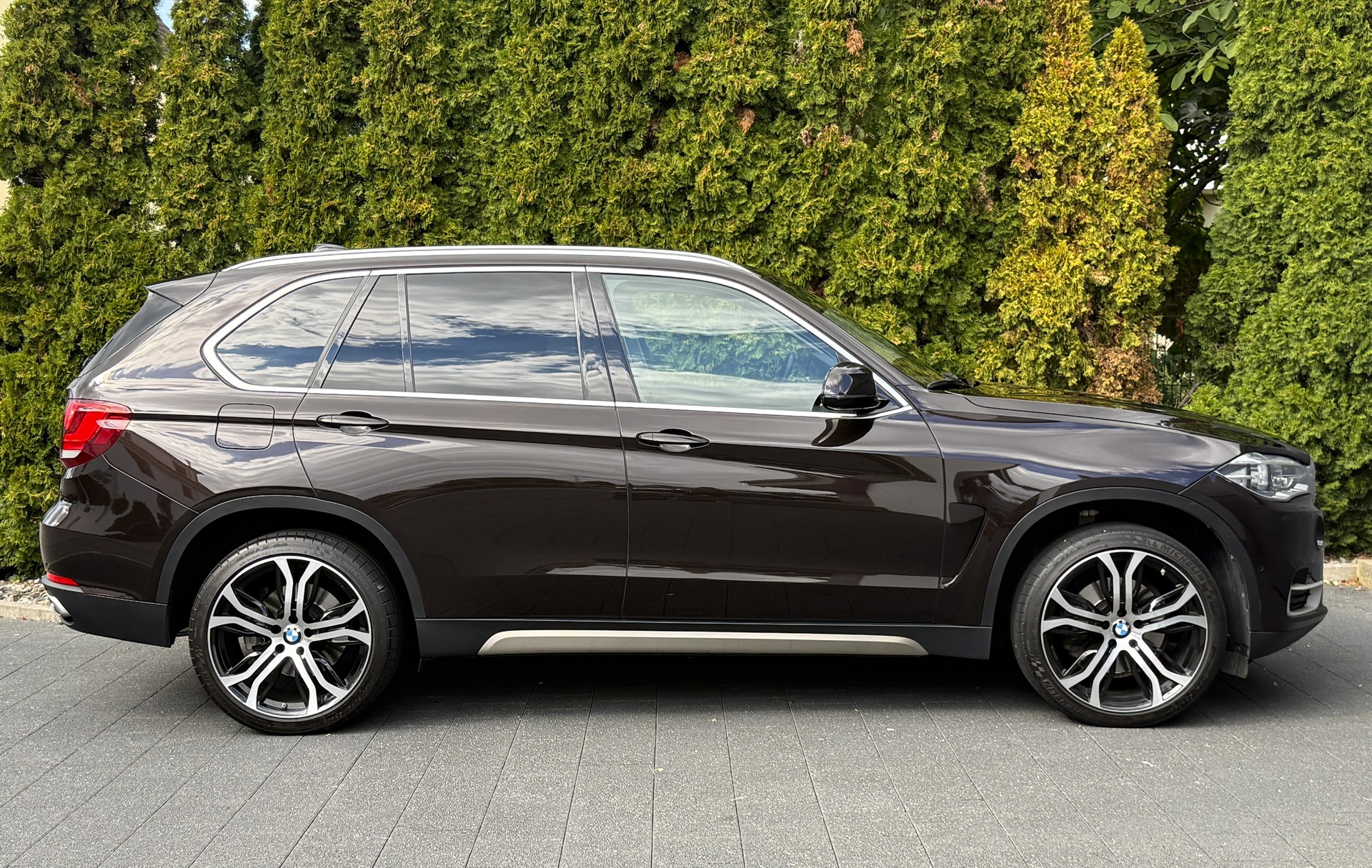 BMW X5 xDrive 40d Steptronic / Frisch ab MFK / AHK-image-9