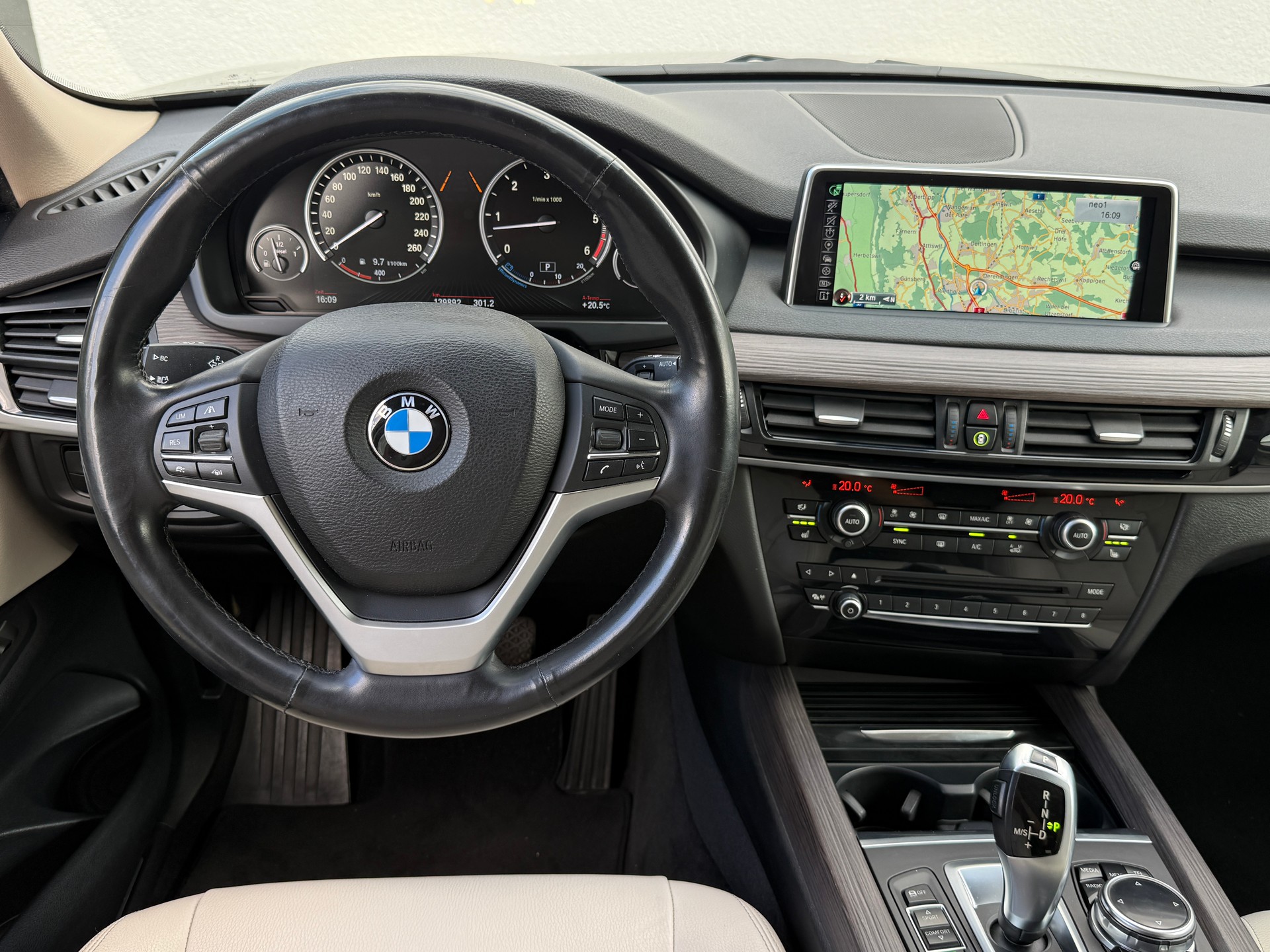 BMW X5 xDrive 40d Steptronic / Frisch ab MFK / AHK-image-20