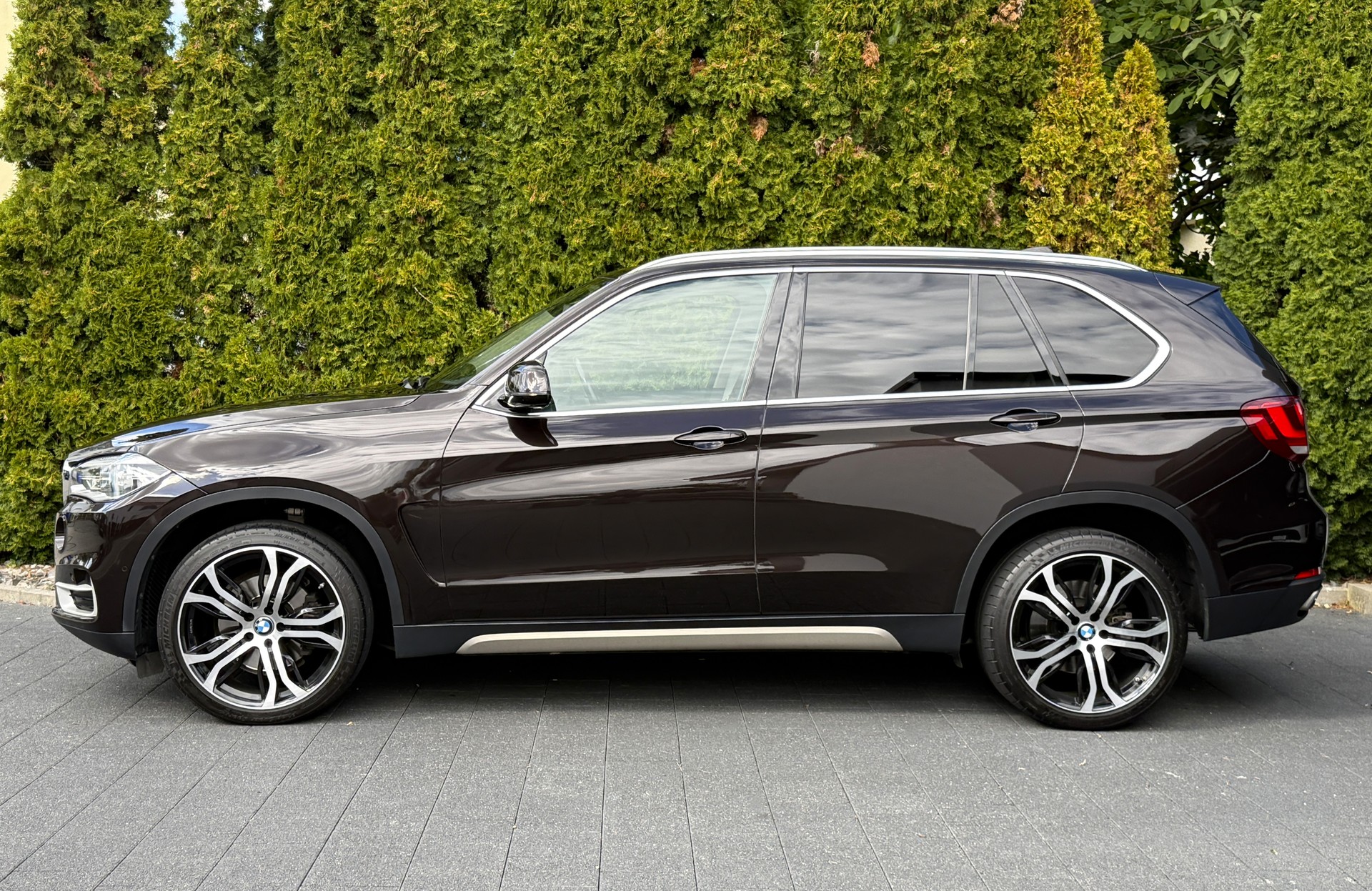 BMW X5 xDrive 40d Steptronic / Frisch ab MFK / AHK-image-5