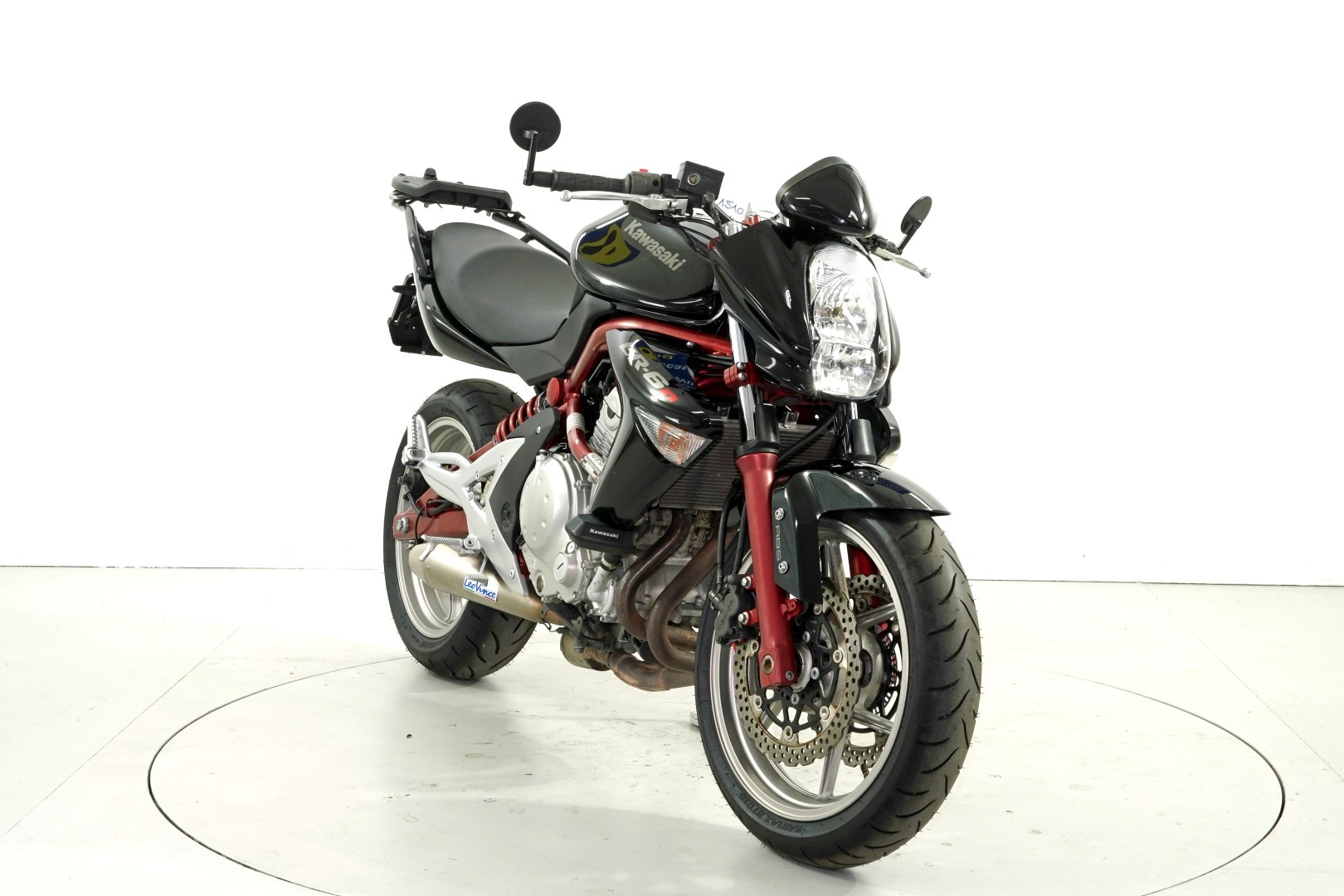 KAWASAKI ER-6n ABS-showroom-element-1