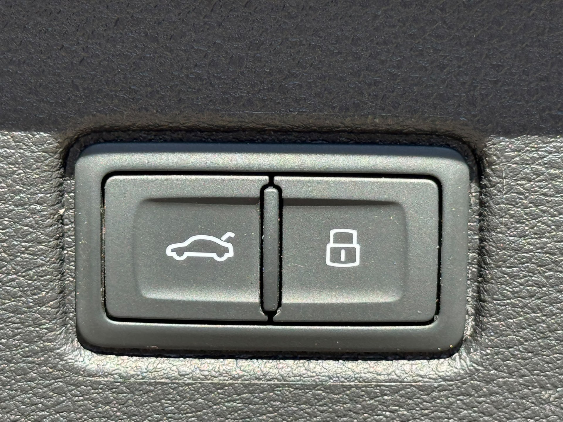 AUDI SQ7 4.0 V8 TDI quattro T-Tronic-image-19