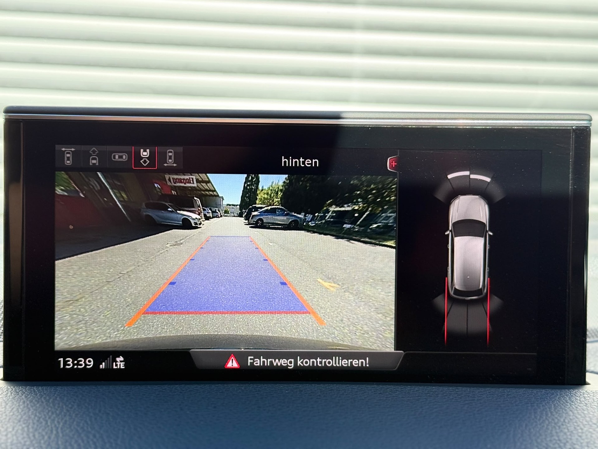 AUDI SQ7 4.0 V8 TDI quattro T-Tronic-image-17