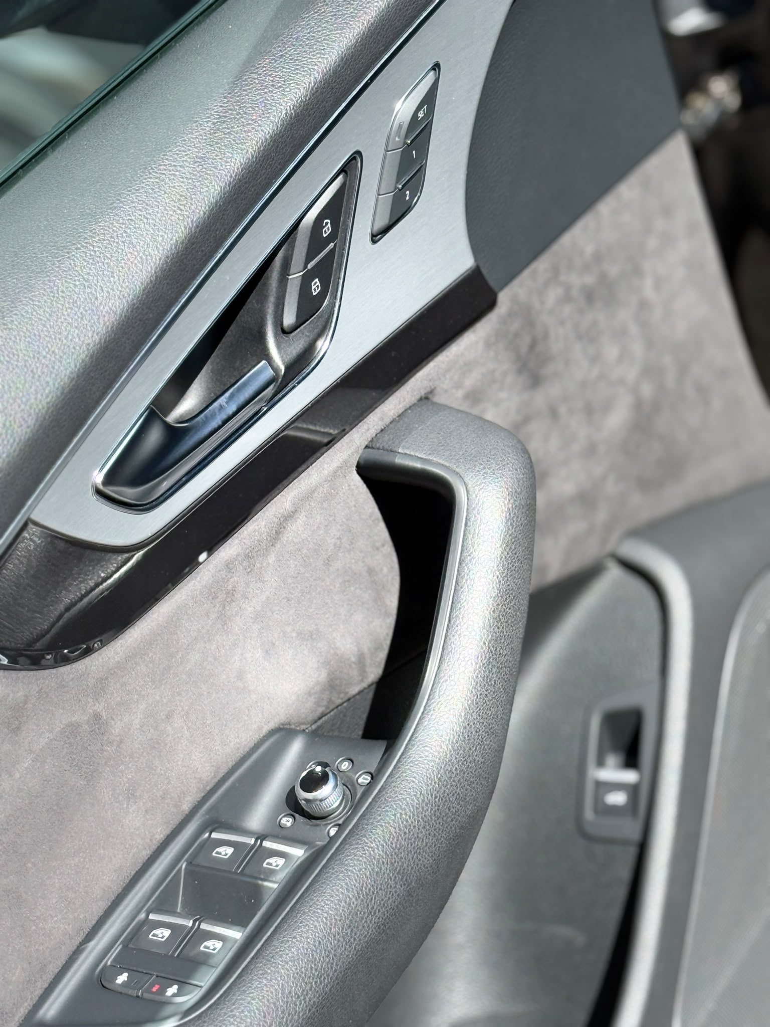 AUDI SQ7 4.0 V8 TDI quattro T-Tronic-image-8