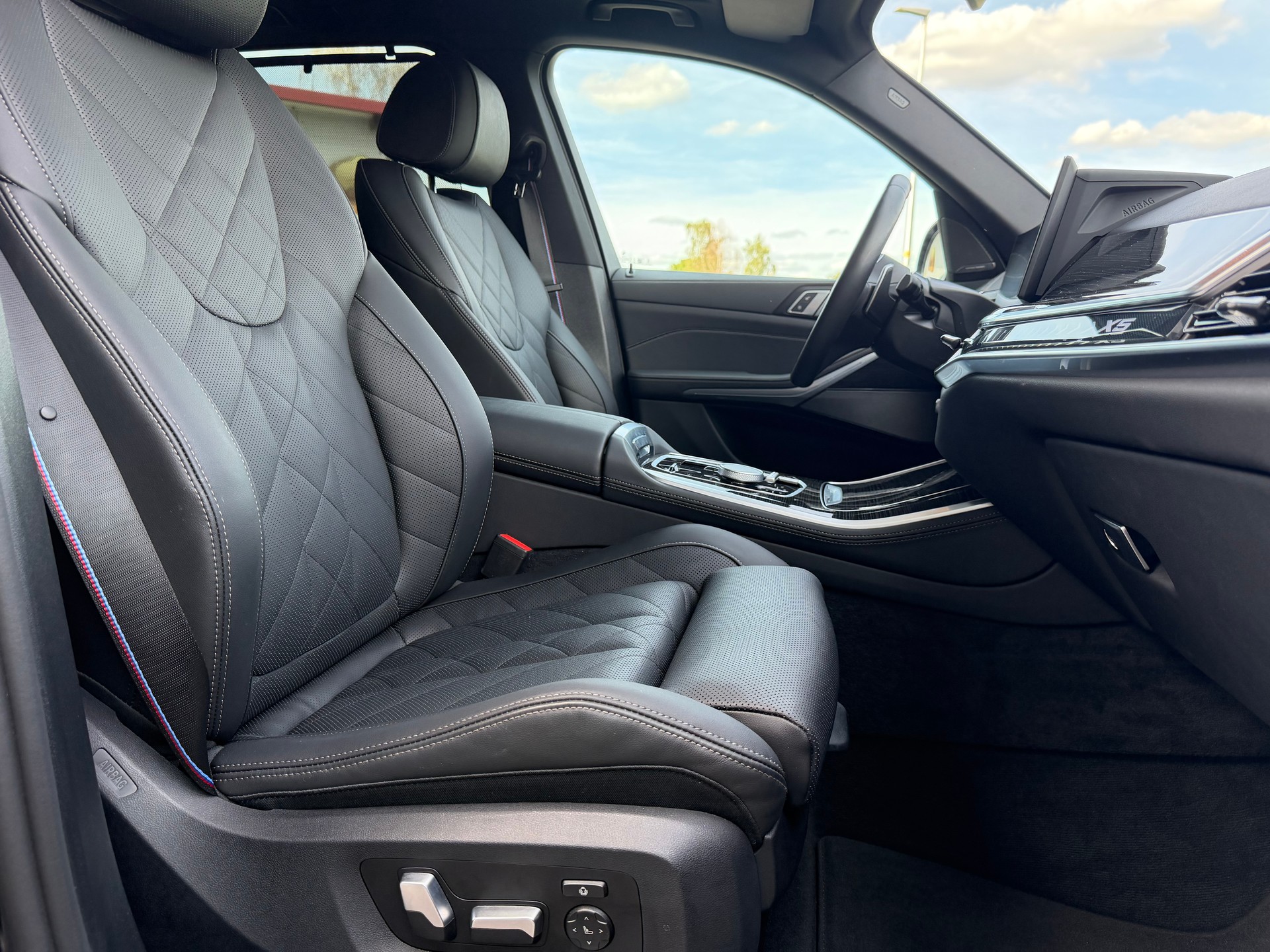 BMW X5 xDrive 48V 30d M Sport Pro Steptronic-image-16