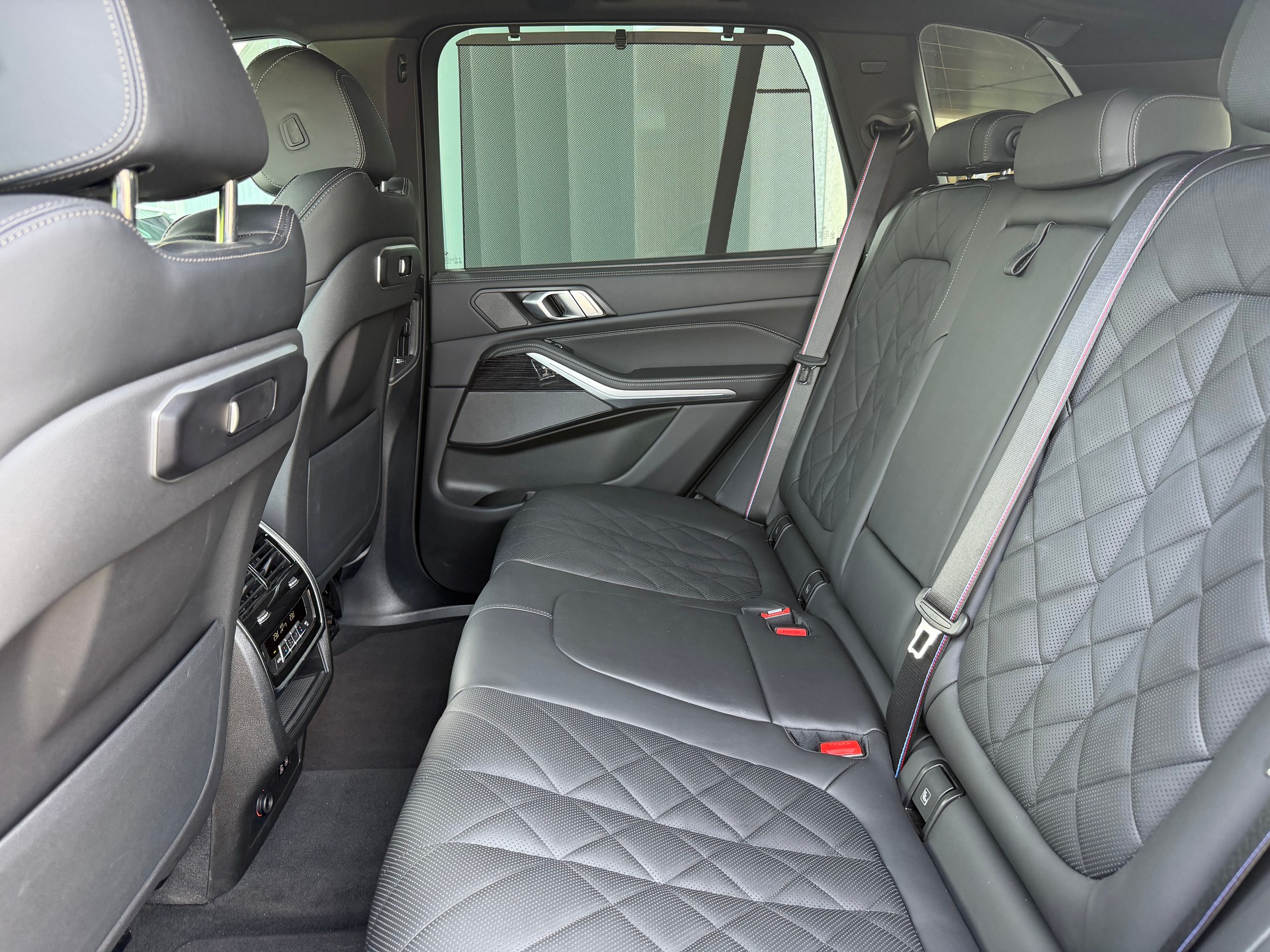 BMW X5 xDrive 48V 30d M Sport Pro Steptronic-image-17