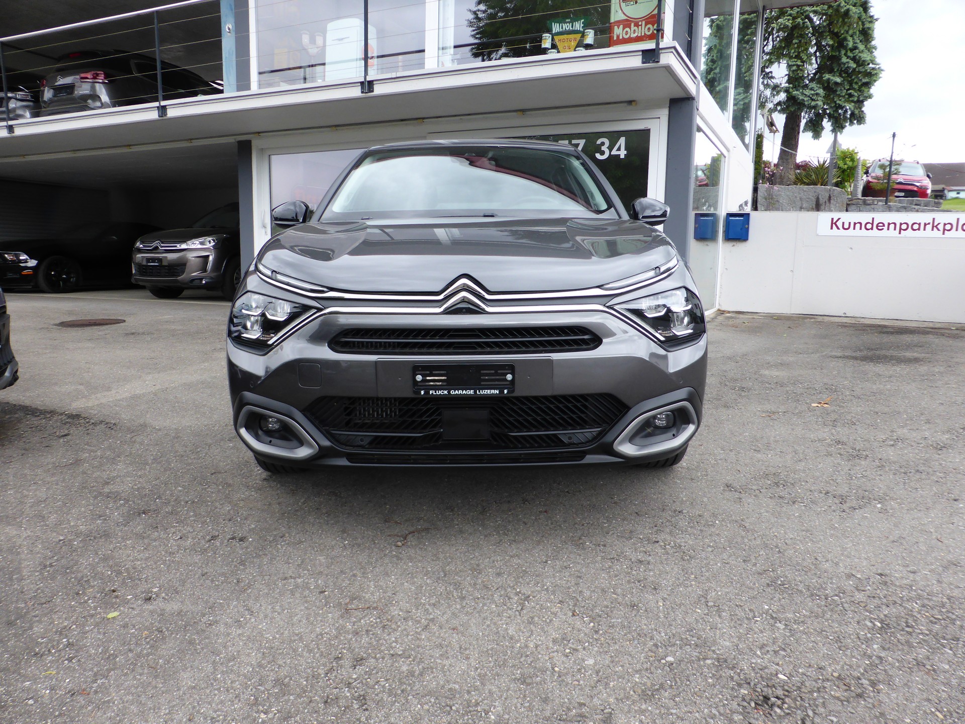 CITROEN C4 1.2 Pure Tech Shine Pack EAT8-image-3