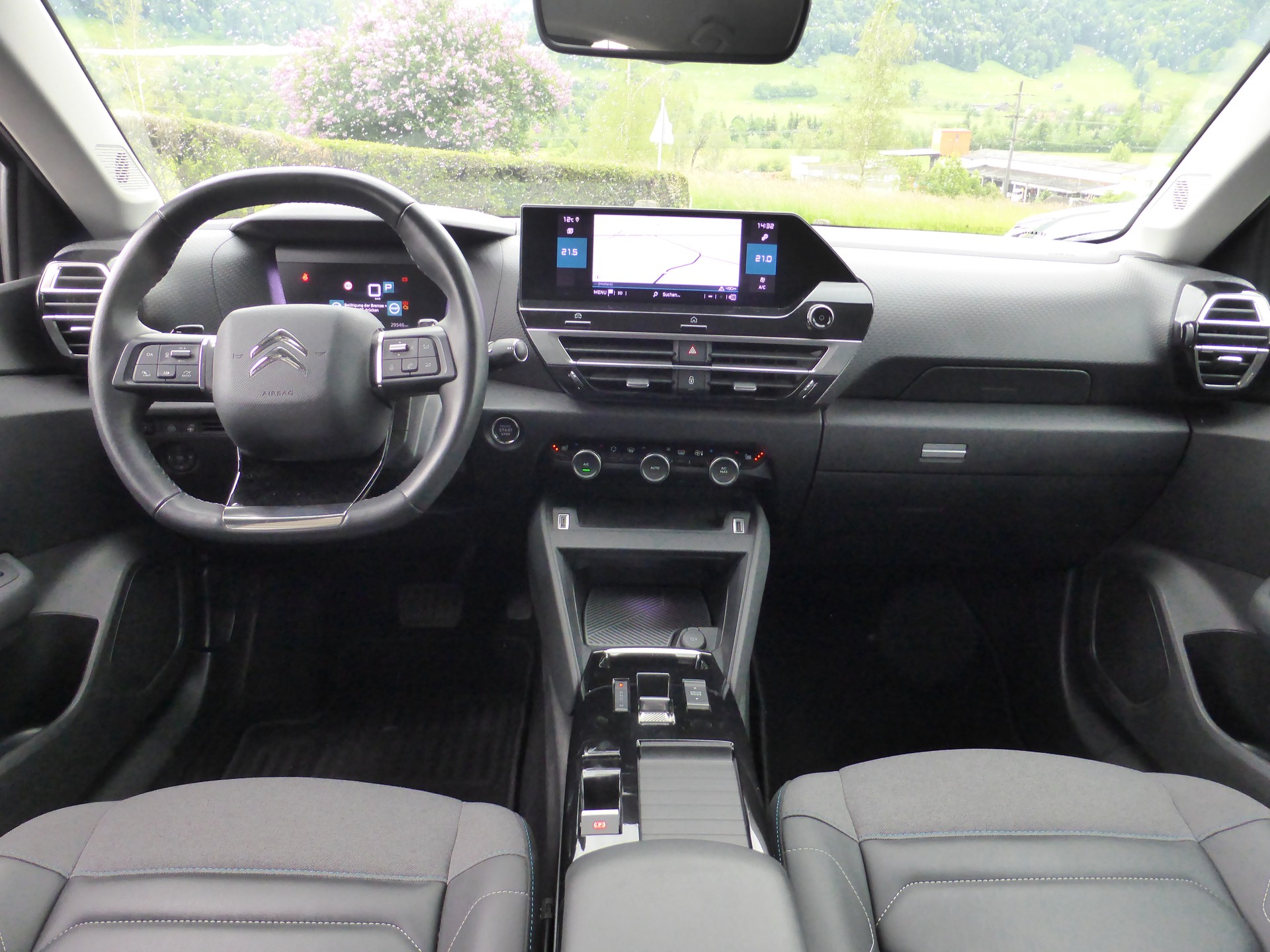 CITROEN C4 1.2 Pure Tech Shine Pack EAT8-image-15