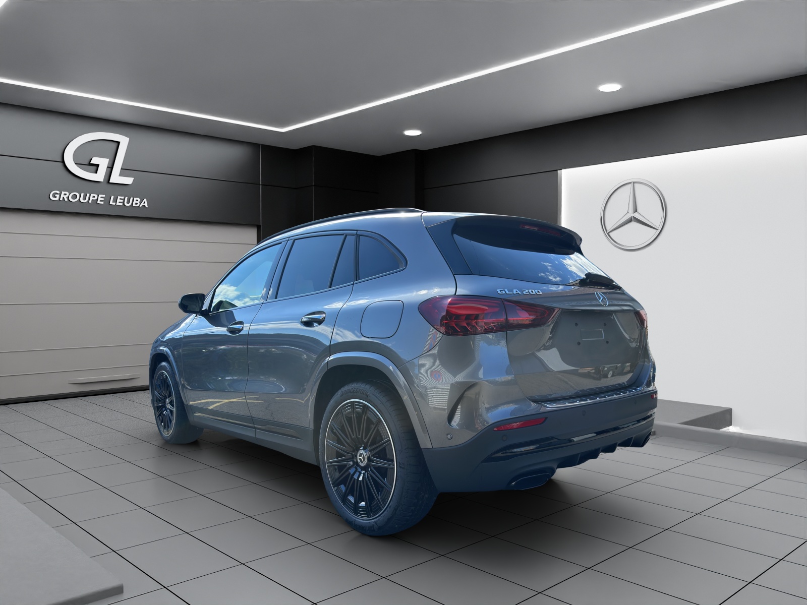 MERCEDES-BENZ GLA 200 Night Star 7G-DCT-image-3
