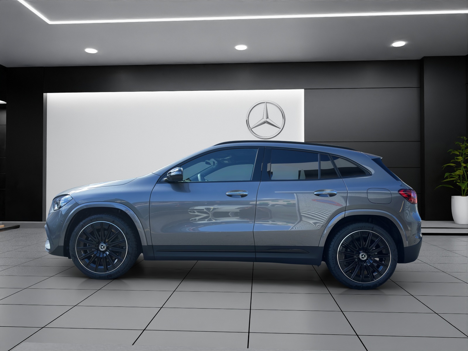 MERCEDES-BENZ GLA 200 Night Star 7G-DCT-image-2