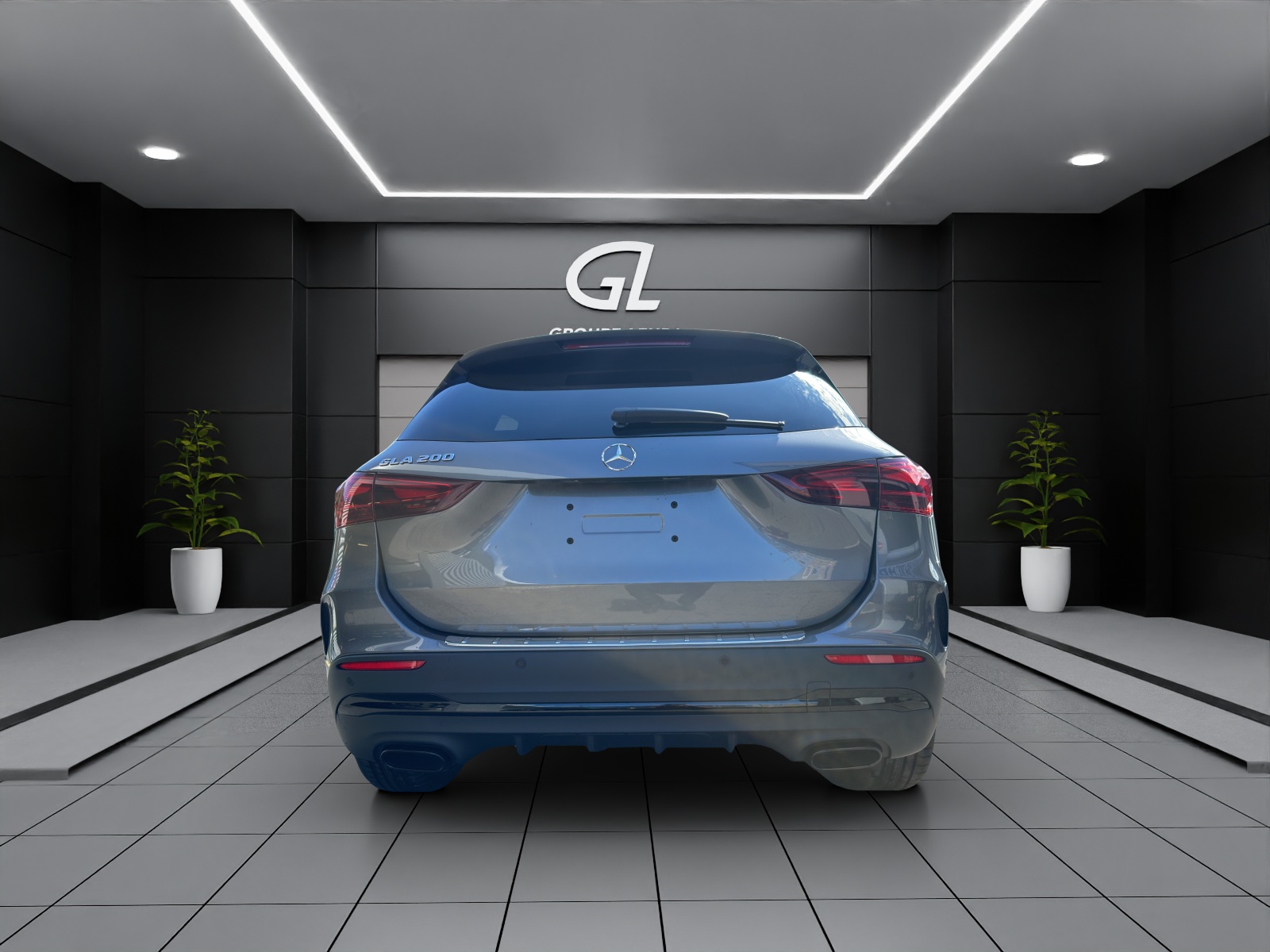 MERCEDES-BENZ GLA 200 Night Star 7G-DCT-image-4