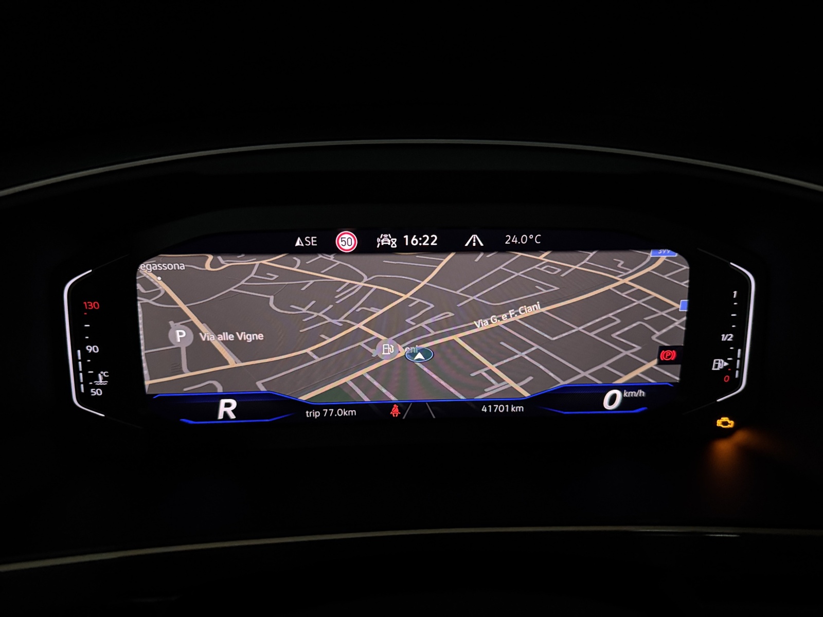 VW Tiguan 2.0TSI R-Line 4Motion DSG-image-15