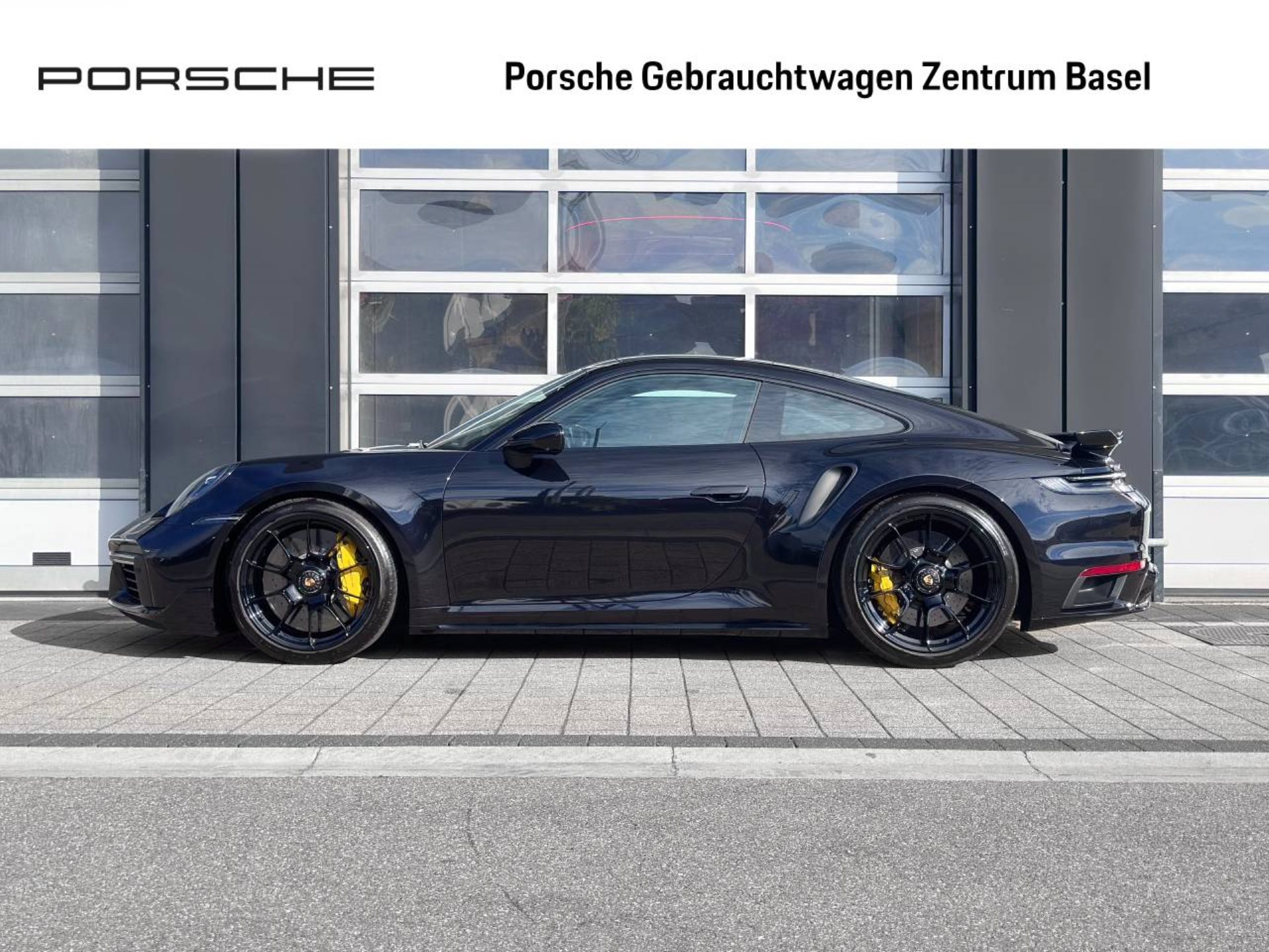 PORSCHE 911 Turbo S-showroom-element-1
