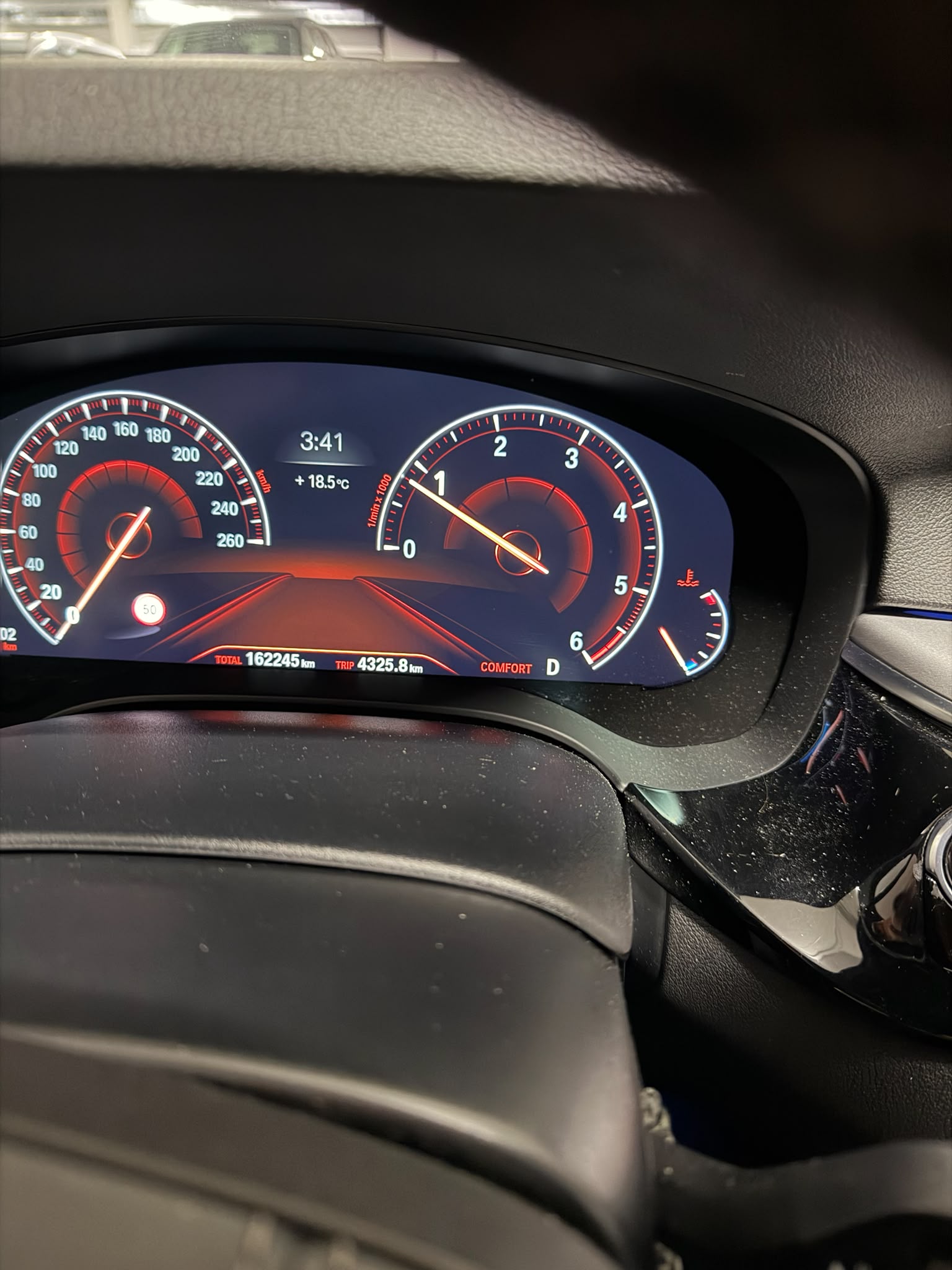 BMW 520d xDrive-image-5