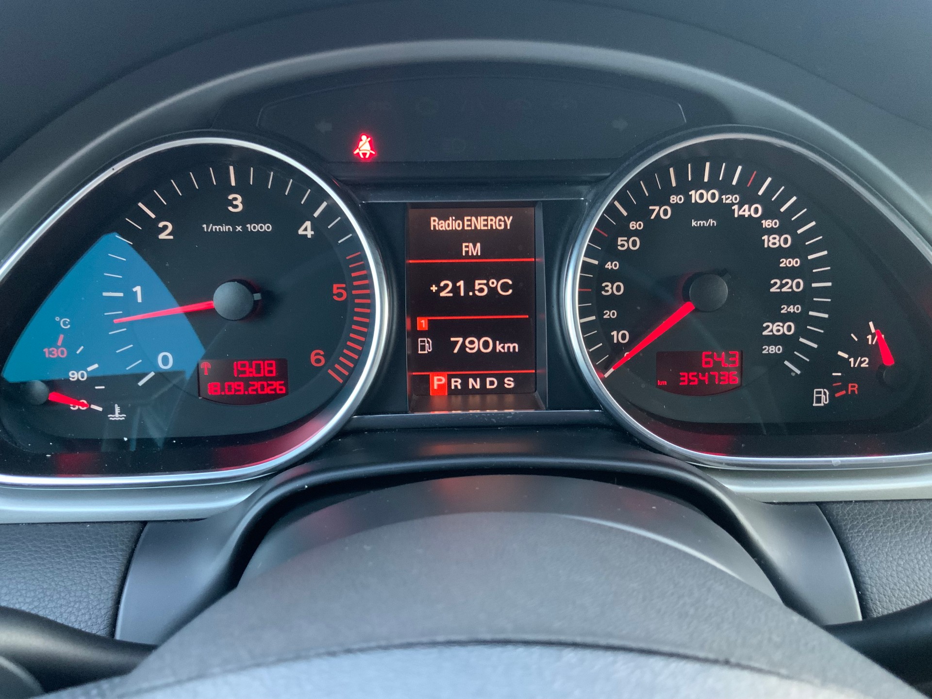 AUDI Q7 4.2 TDI quattro tiptronic-image-10