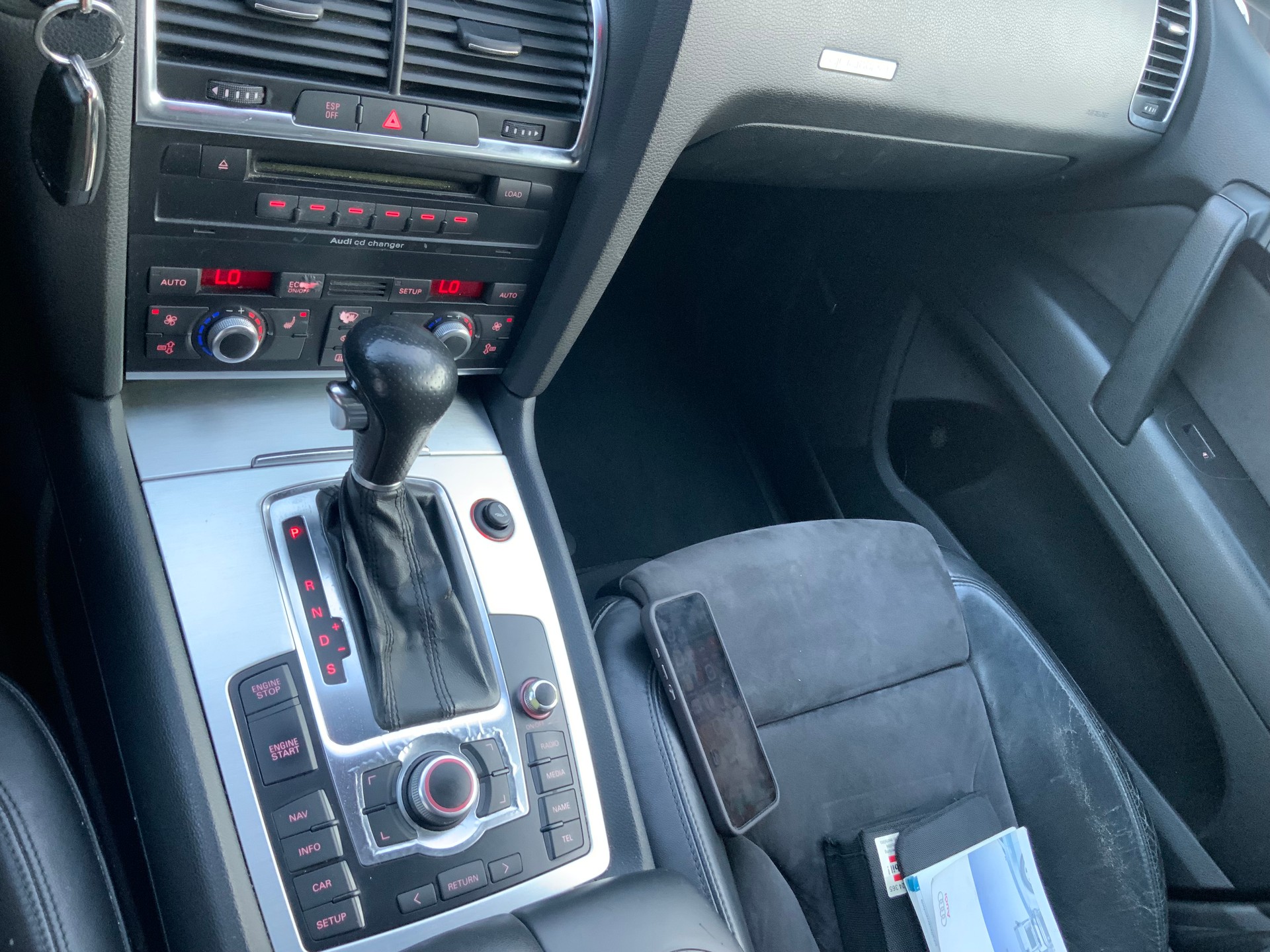AUDI Q7 4.2 TDI quattro tiptronic-image-11