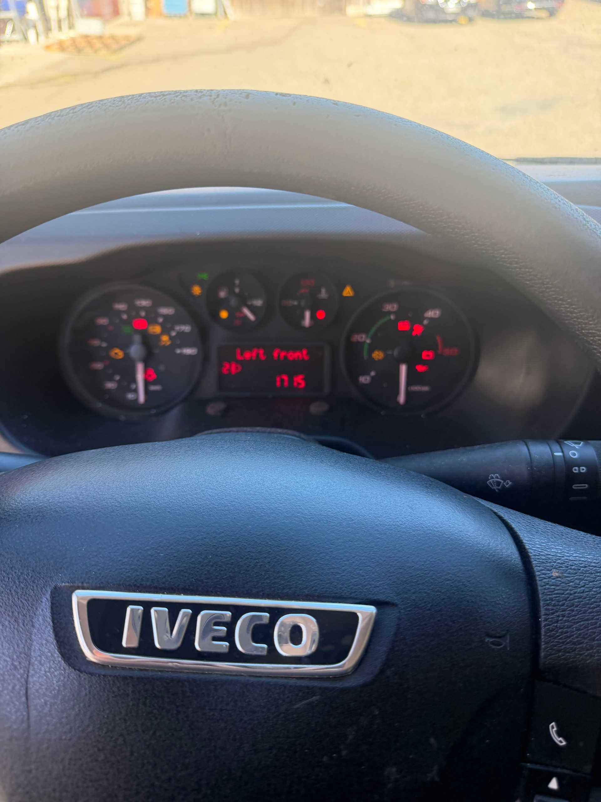 IVECO 35 S 17-image-6