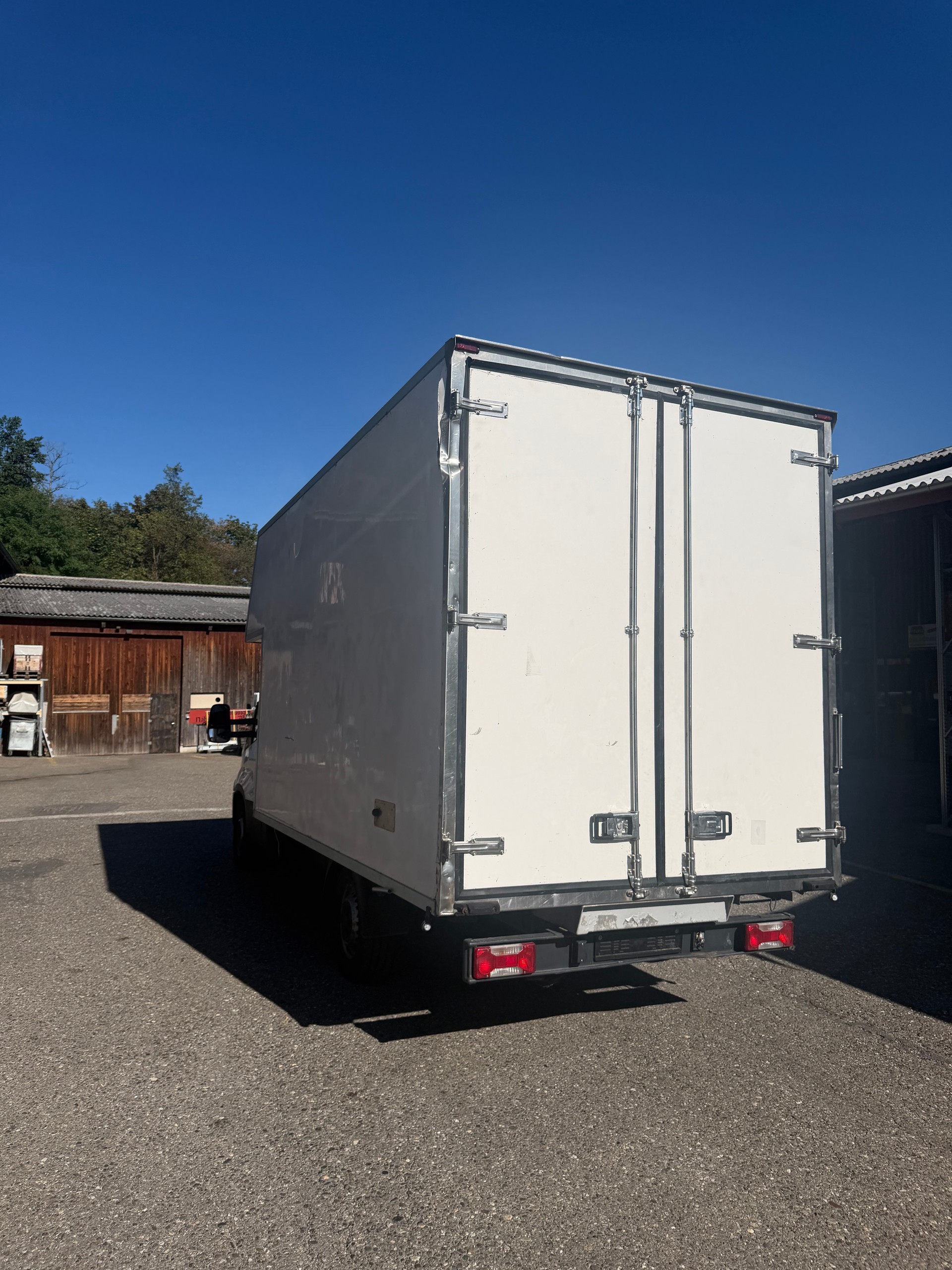 IVECO 35 S 17-image-2