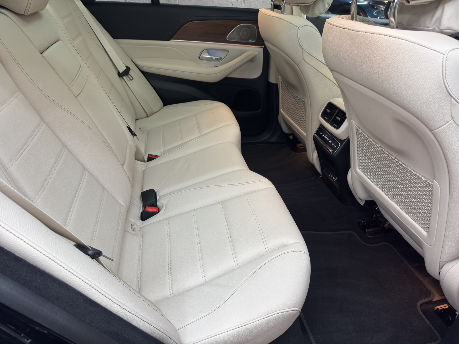 MERCEDES-BENZ GLE 300 d 4Matic 9G-Tronic-image-12