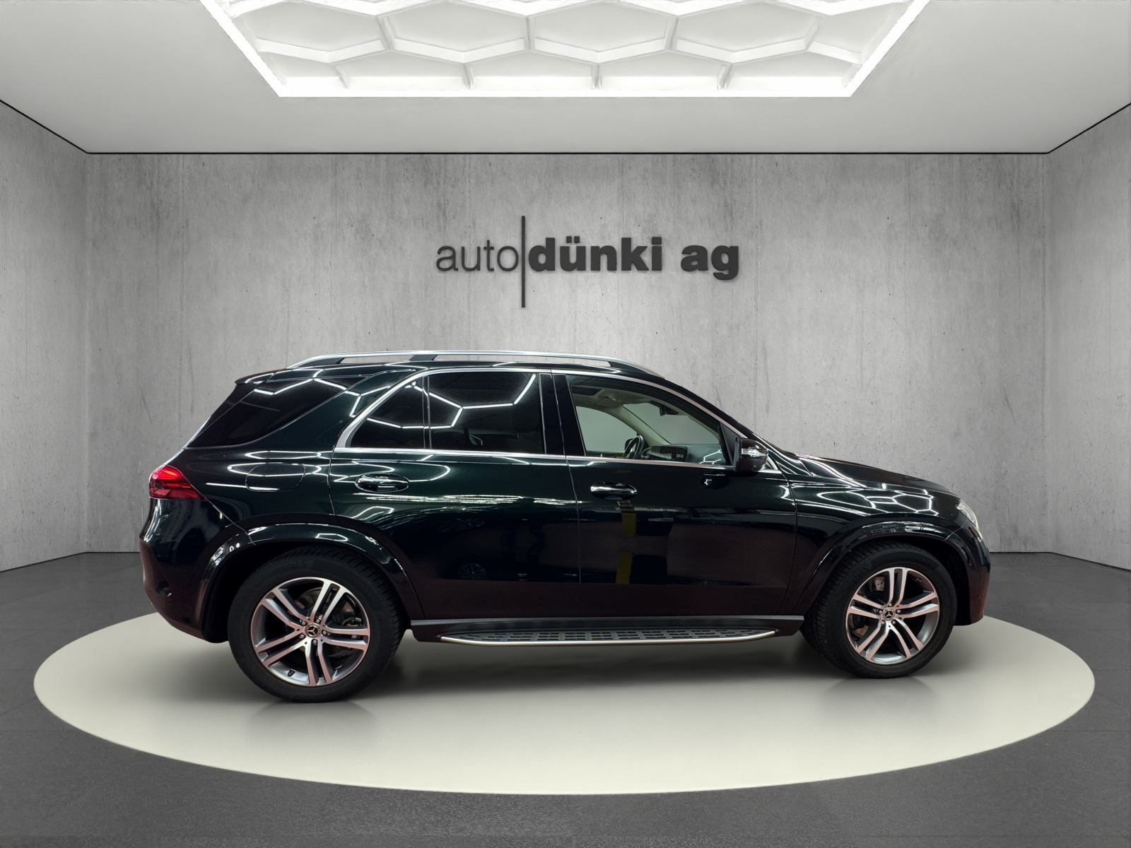 MERCEDES-BENZ GLE 300 d 4Matic 9G-Tronic-image-4