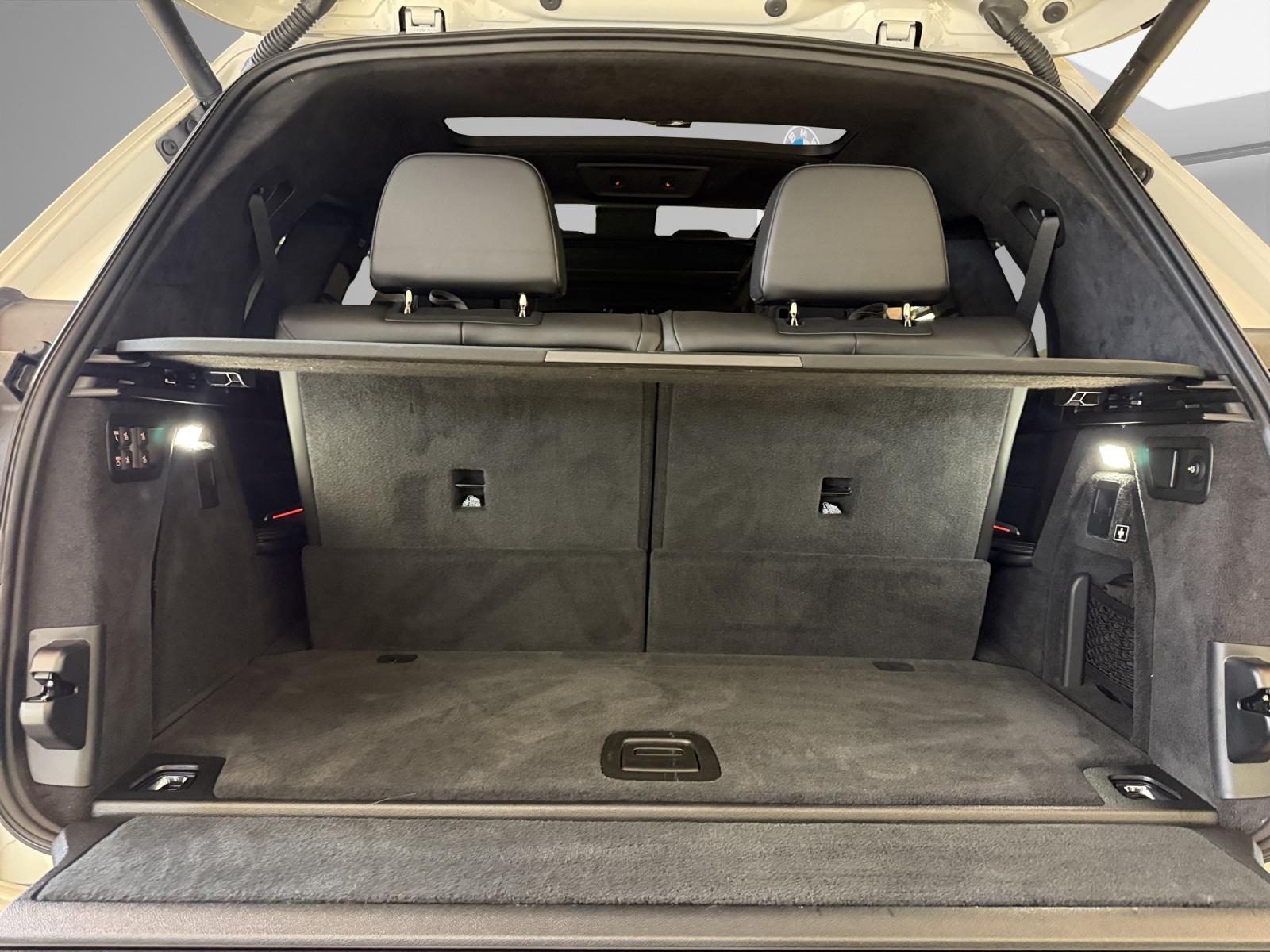 BMW X7 40i xDrive M Sportpaket-image-17