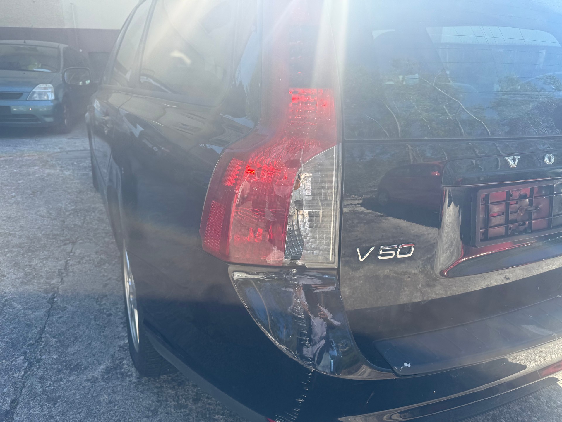 VOLVO V50 2.0D-image-5