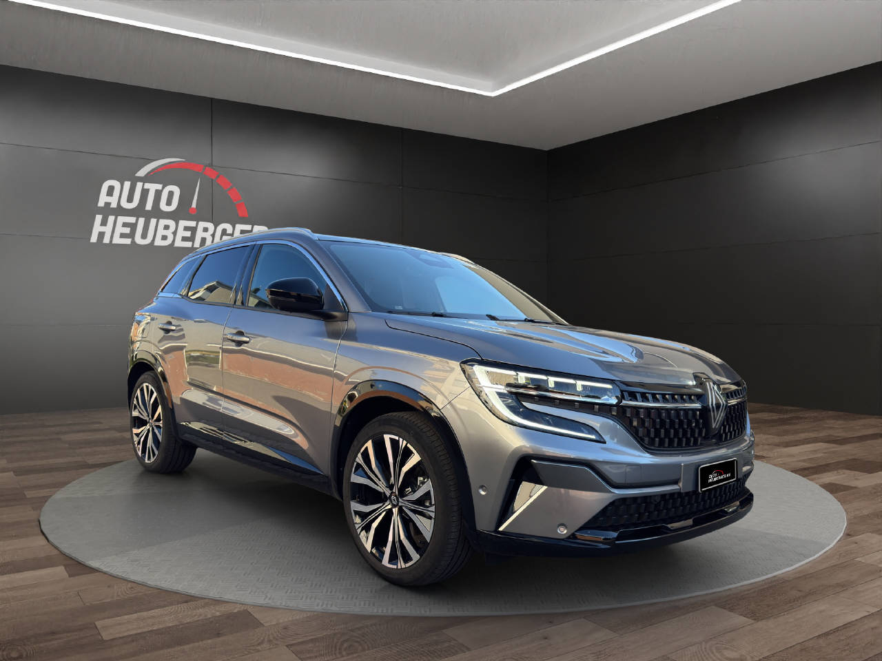 RENAULT Austral 1.2 E-Tech iconic-showroom-element-3
