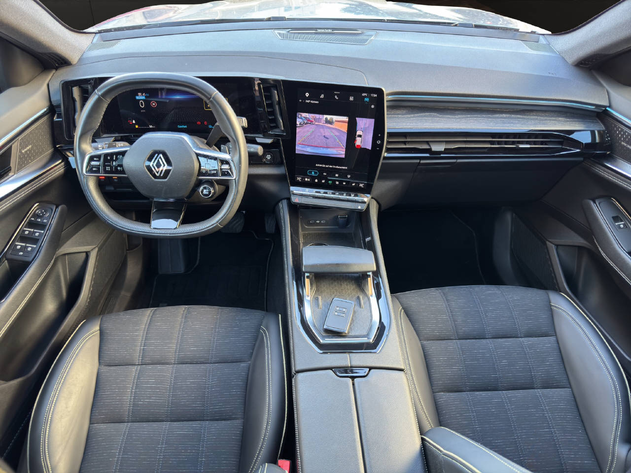 RENAULT Austral 1.2 E-Tech iconic-image-5