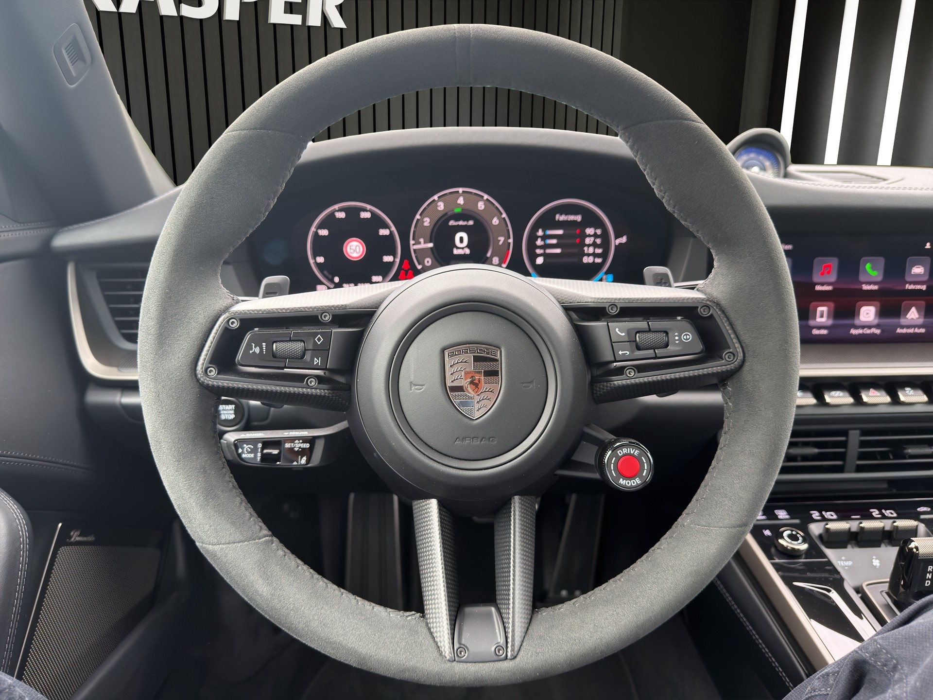 PORSCHE 911 Turbo S Cabriolet-image-11