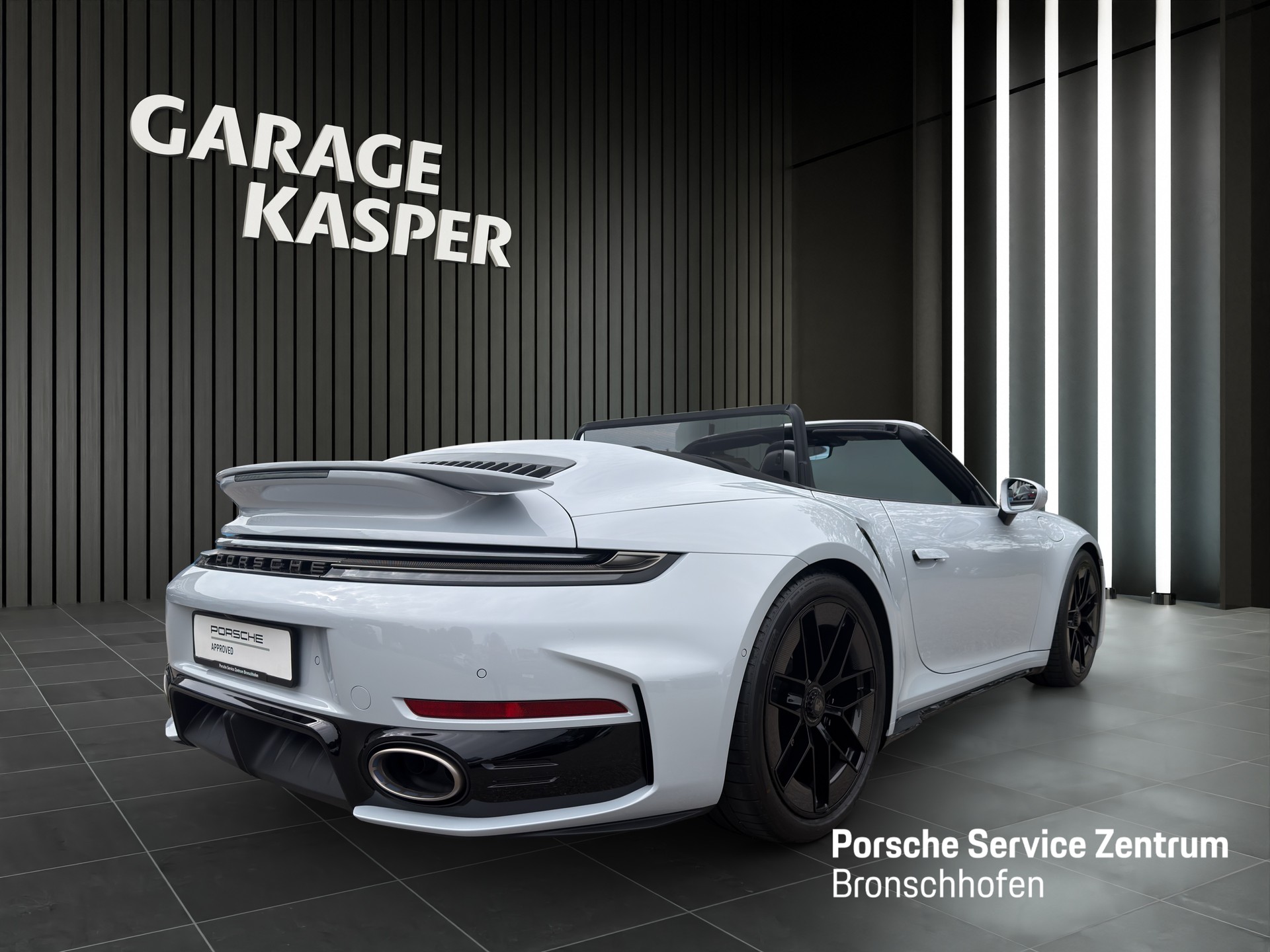 PORSCHE 911 Turbo S Cabriolet-image-4