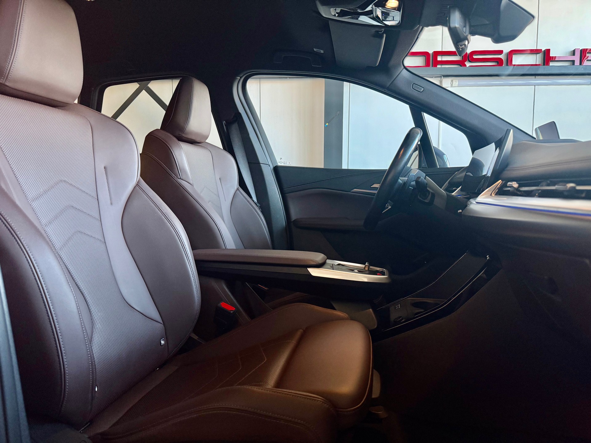 BMW 218d Active Tourer M Sport DKG-image-10