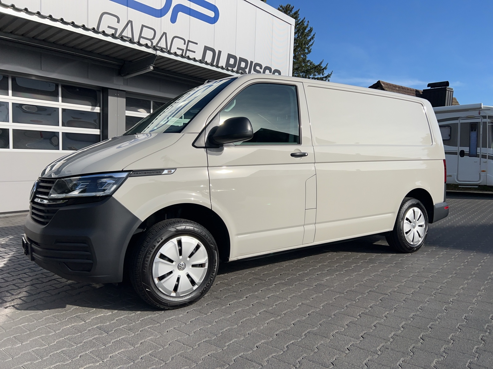VW T6.1 2.0 TDI 4Motion DSG-image-0