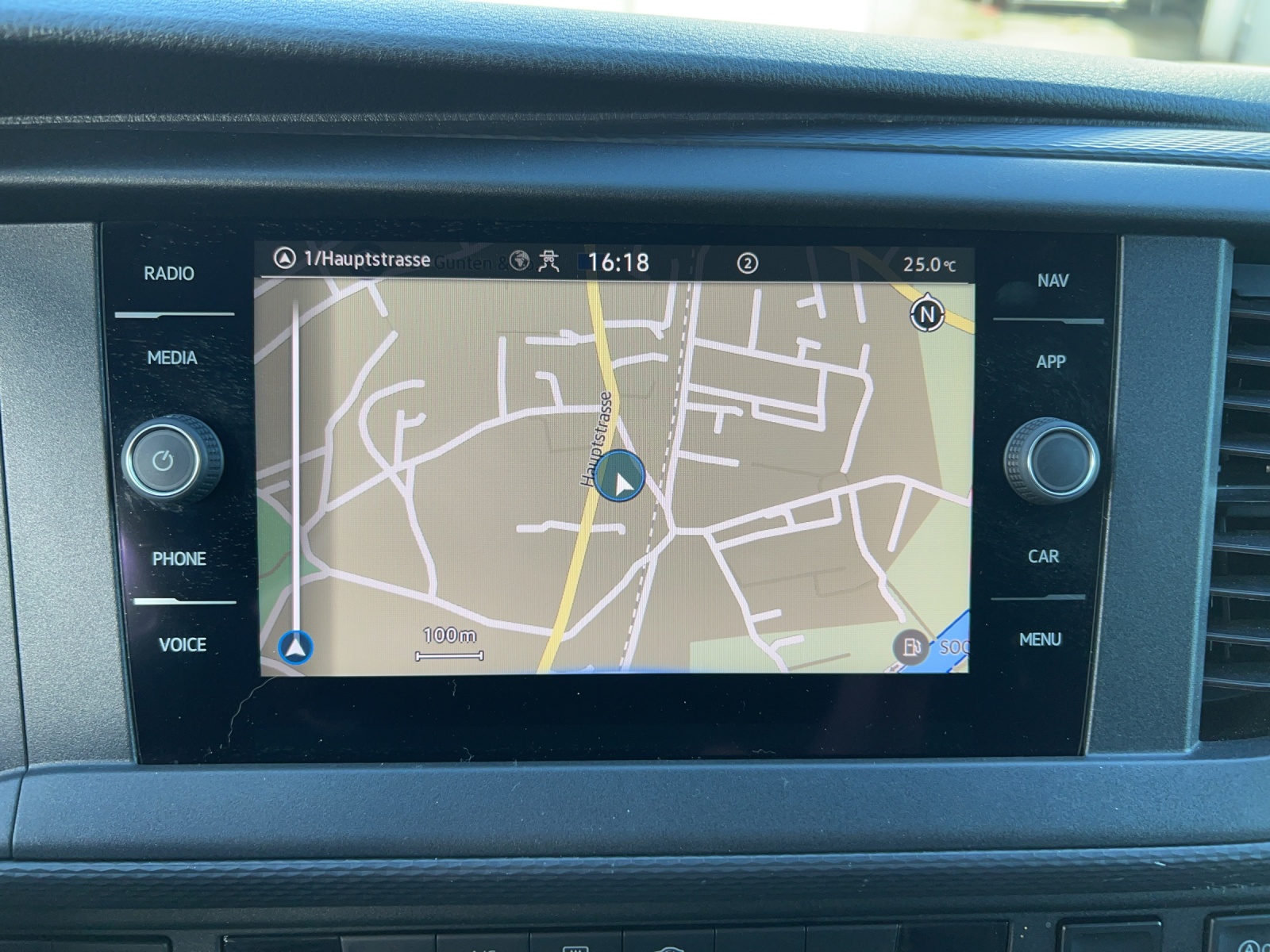 VW T6.1 2.0 TDI 4Motion DSG-image-13
