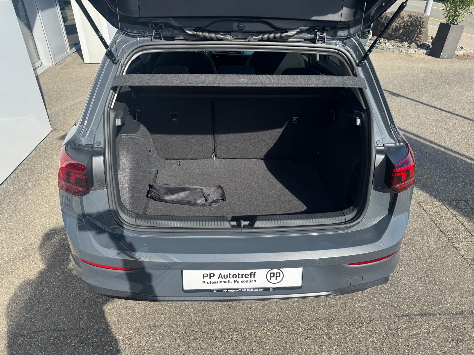 VW Golf 1.5 e TSI mHEV Basis DSG-image-4