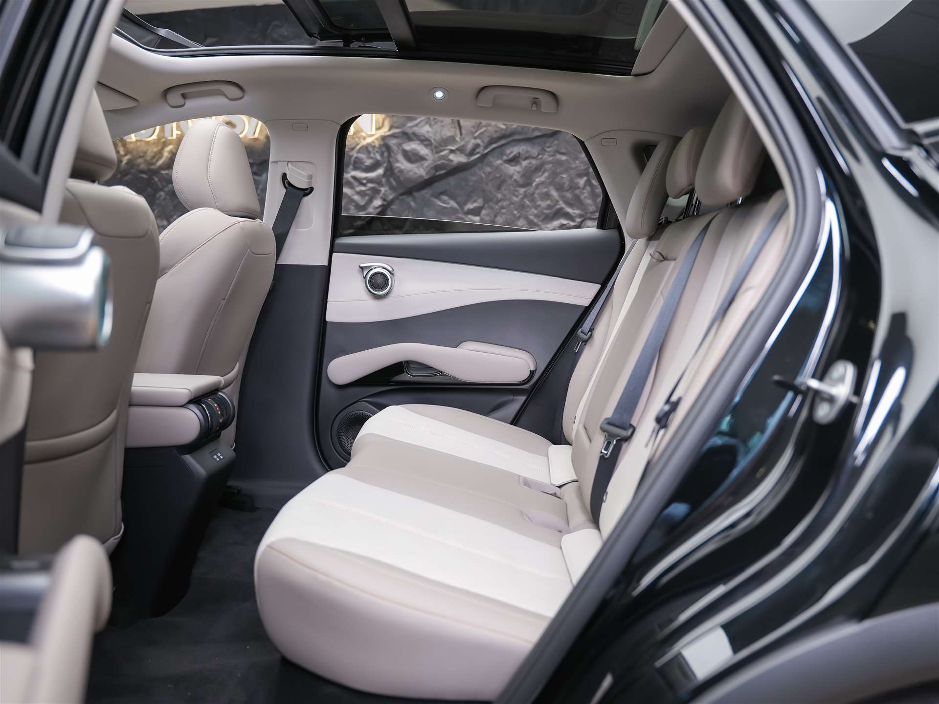 BYD Atto 3 EVO 74.8 kWh Excellence AWD *SOFORT Verfügbar*Werksgarantie*Panorama*Lenkradheizung*360° Kamera*-image-14